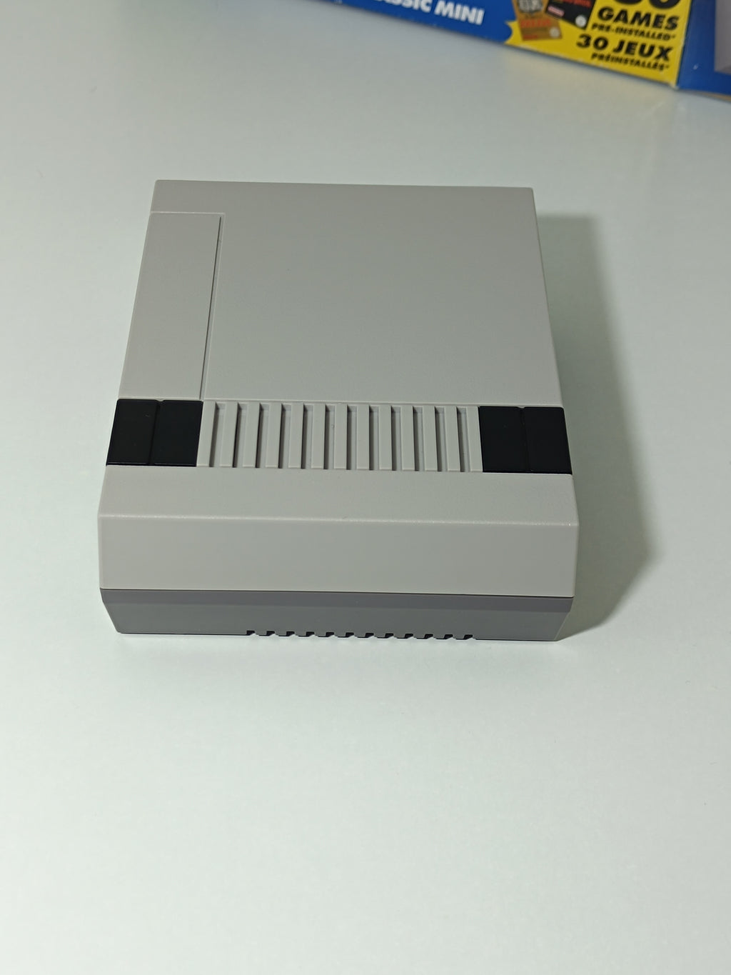 Nintendo NES mini - inkl 2 Controller & Originalverpackung