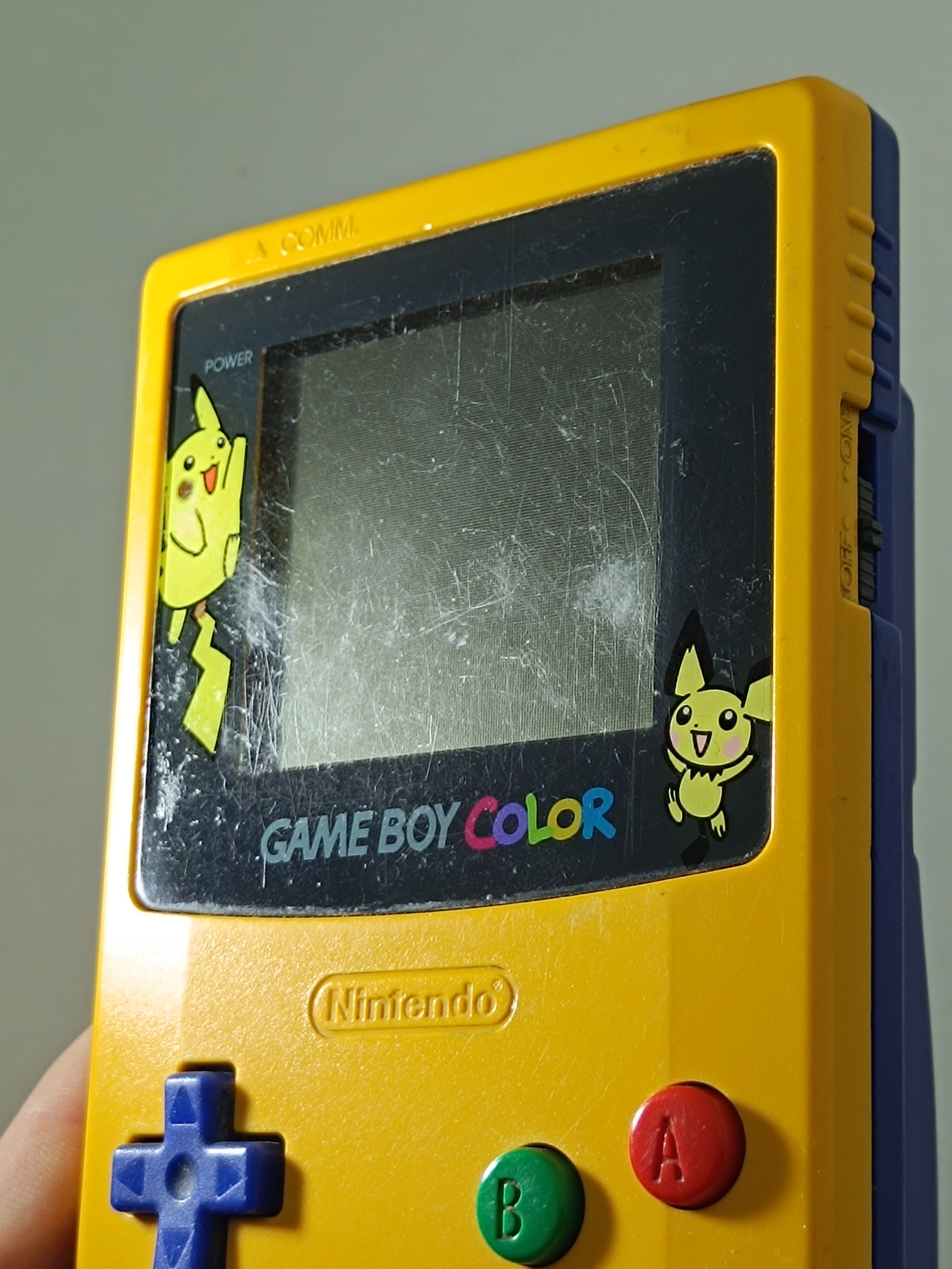 Game Boy Color Pikachu Edition