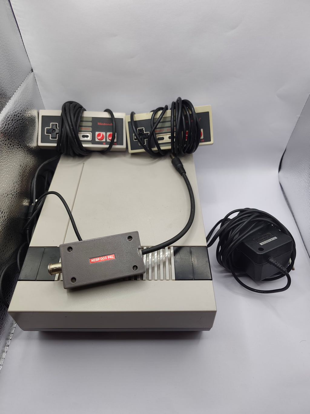 Nintendo NES Konsole - inkl. Controller, Netzteil & Antennenkabel