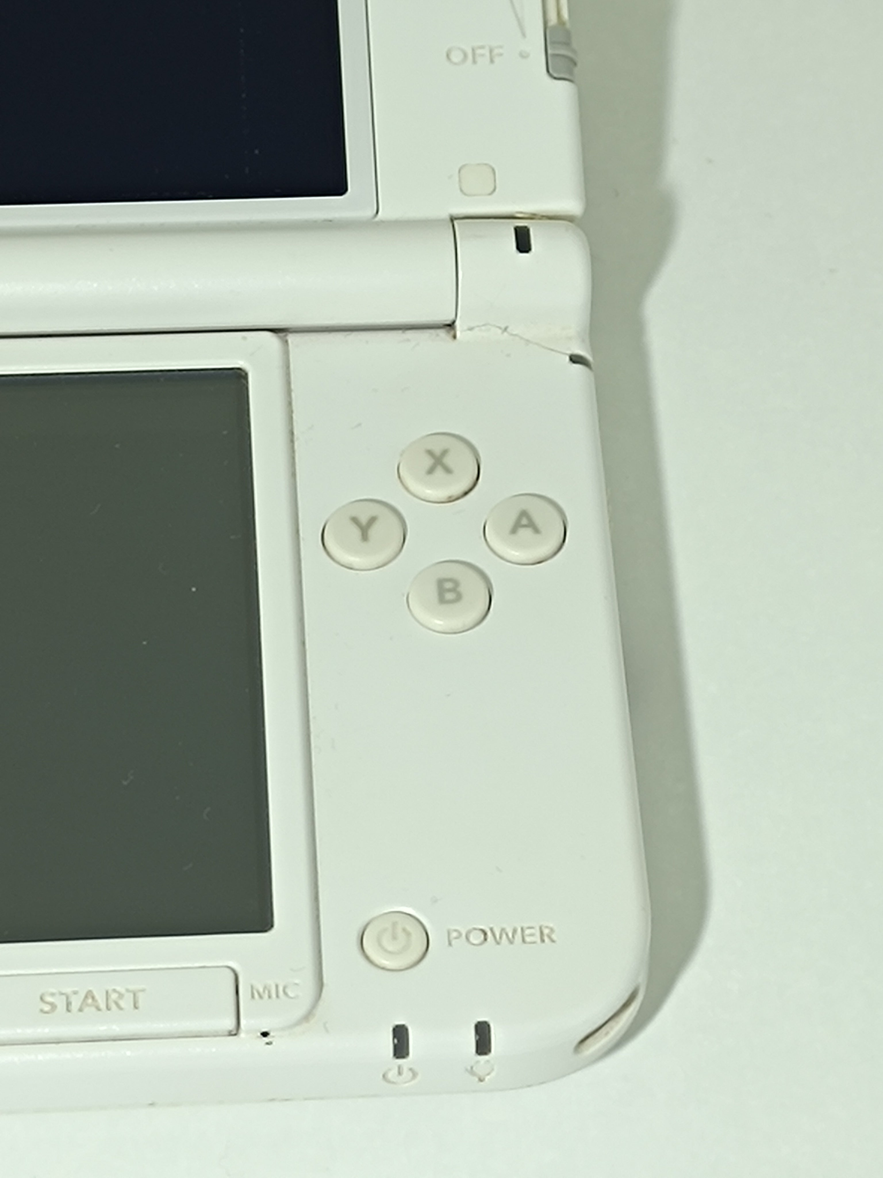 Nintendo 3DS XL - weiß - stark gebraucht