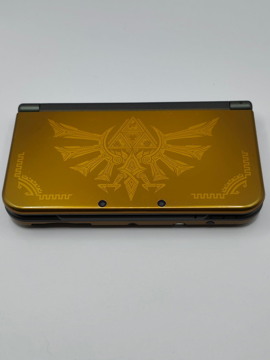 New Nintendo 3DS XL - Hyrule Edition