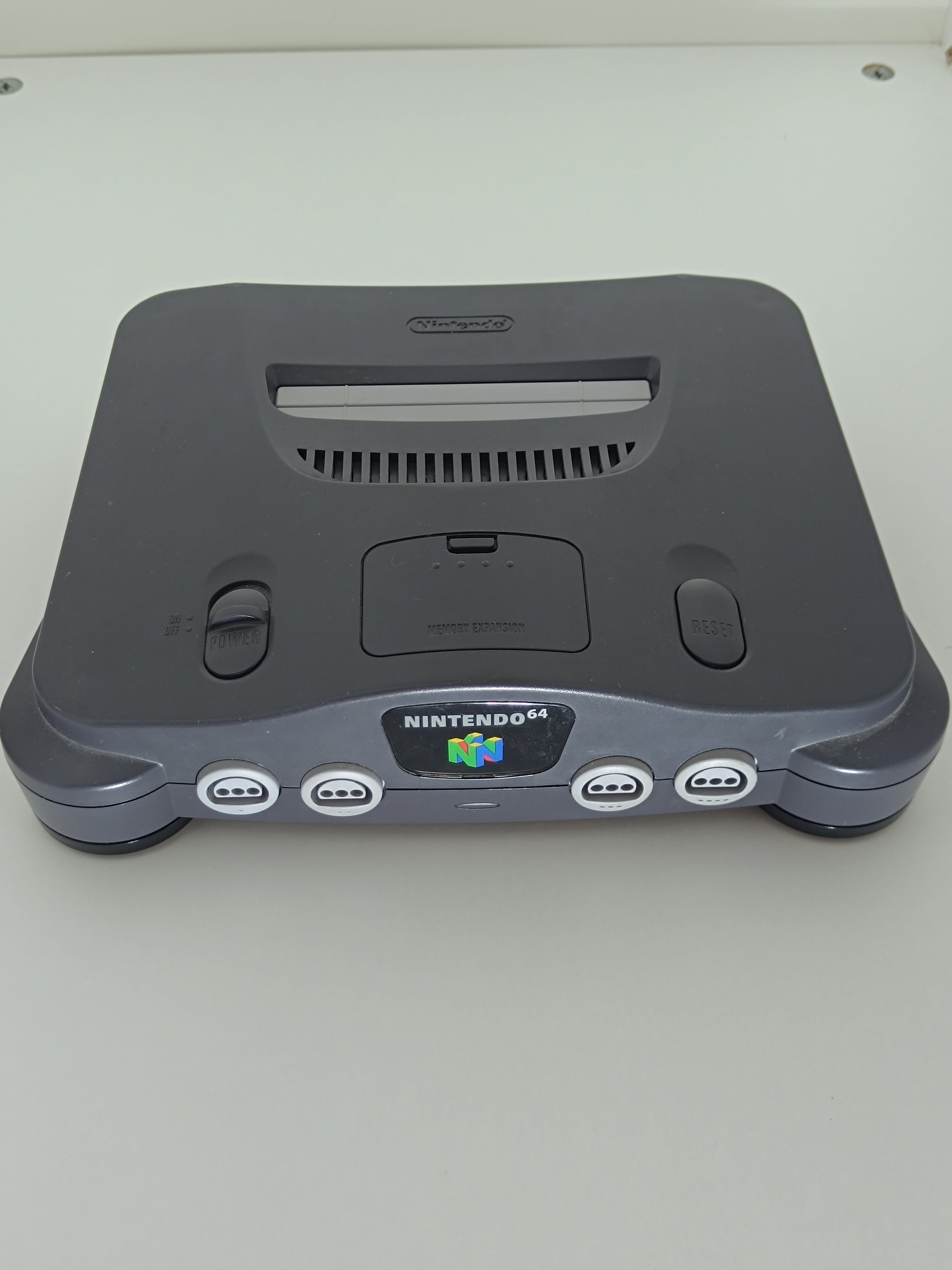 Nintendo 64 Konsole Komplett + Controller