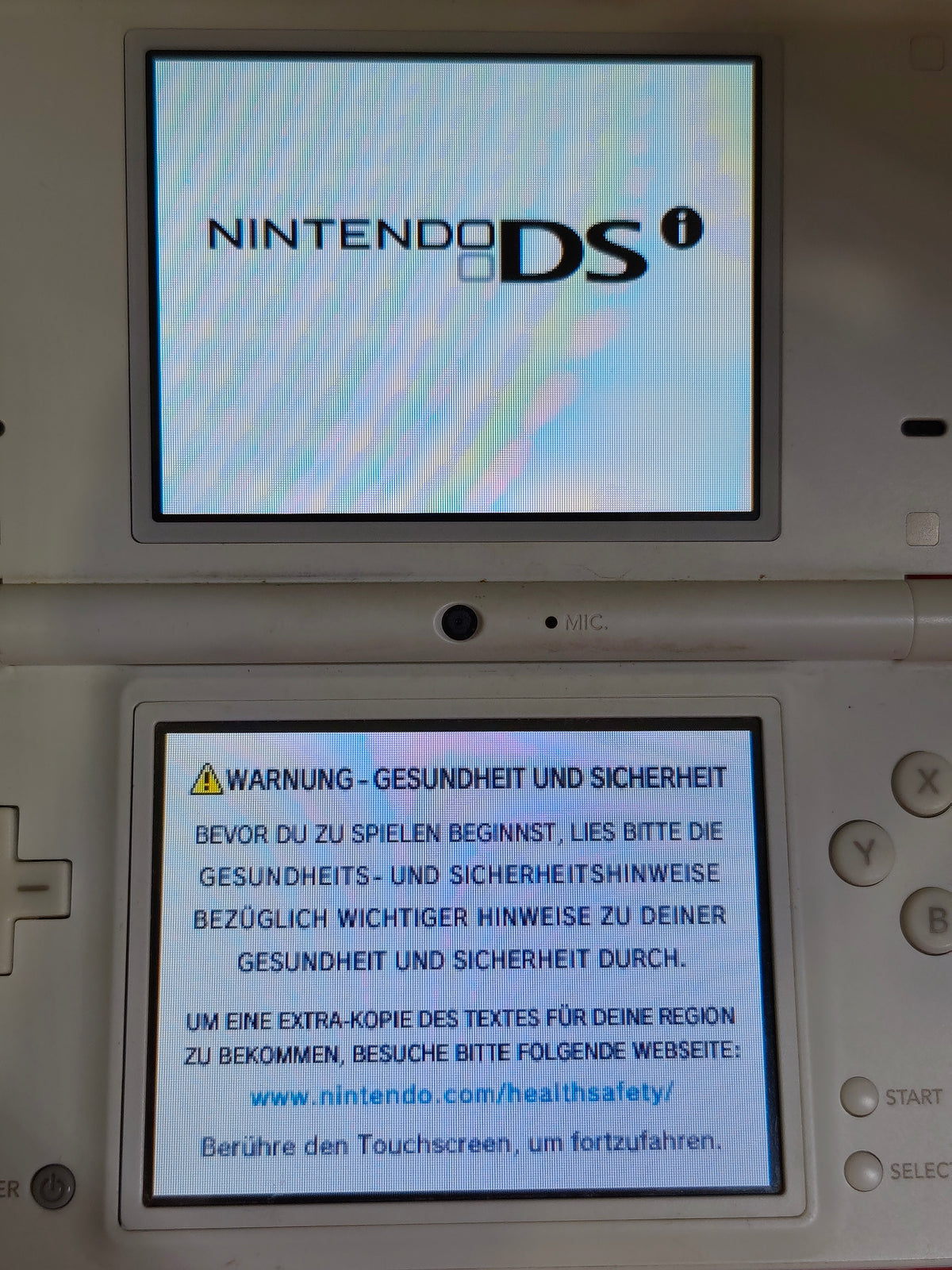 Nintendo DSi Konsole - inkl Originalverpackung & Ladegerät