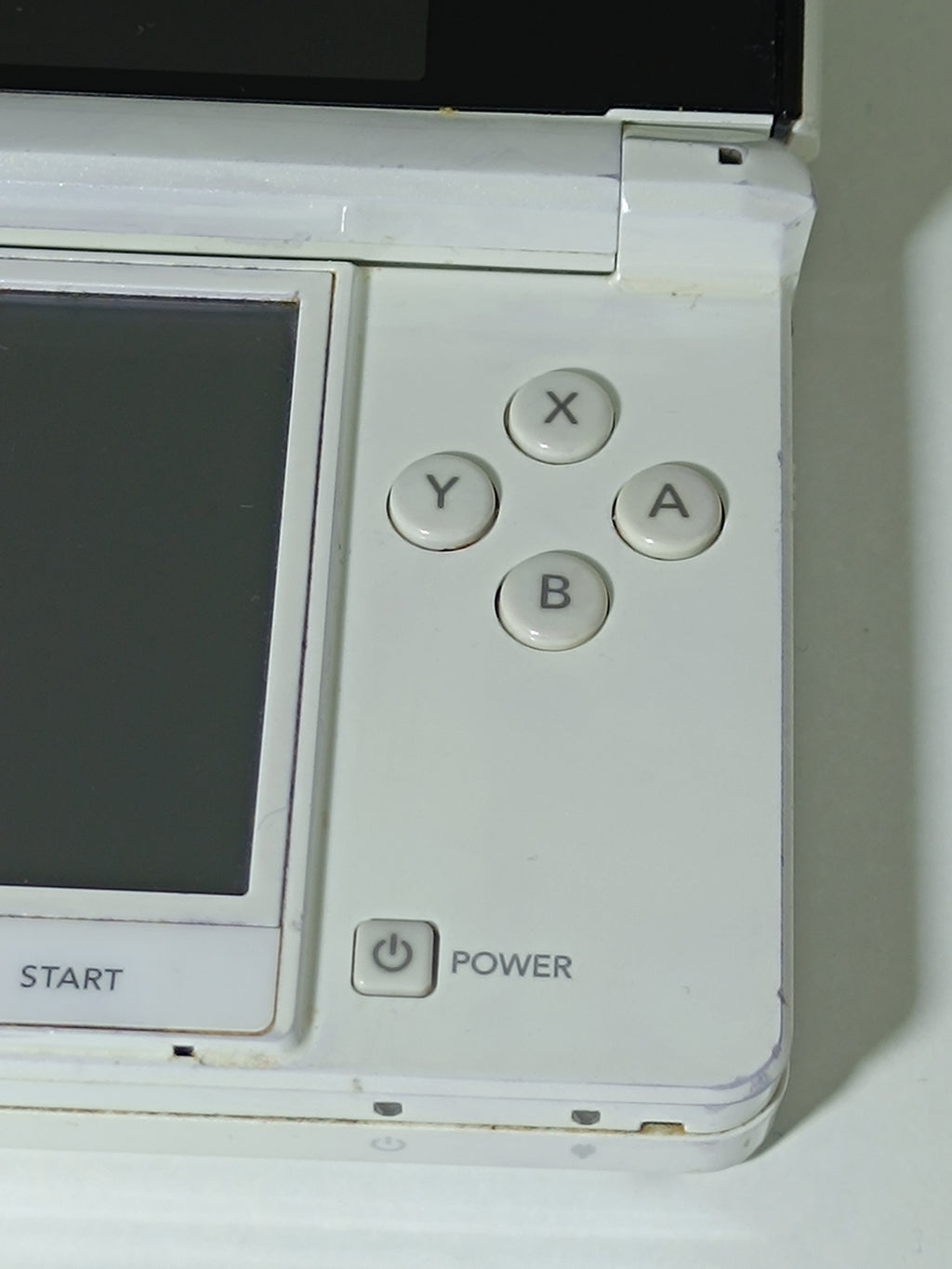 Nintendo 3DS - weiß - inkl. Ladegerät