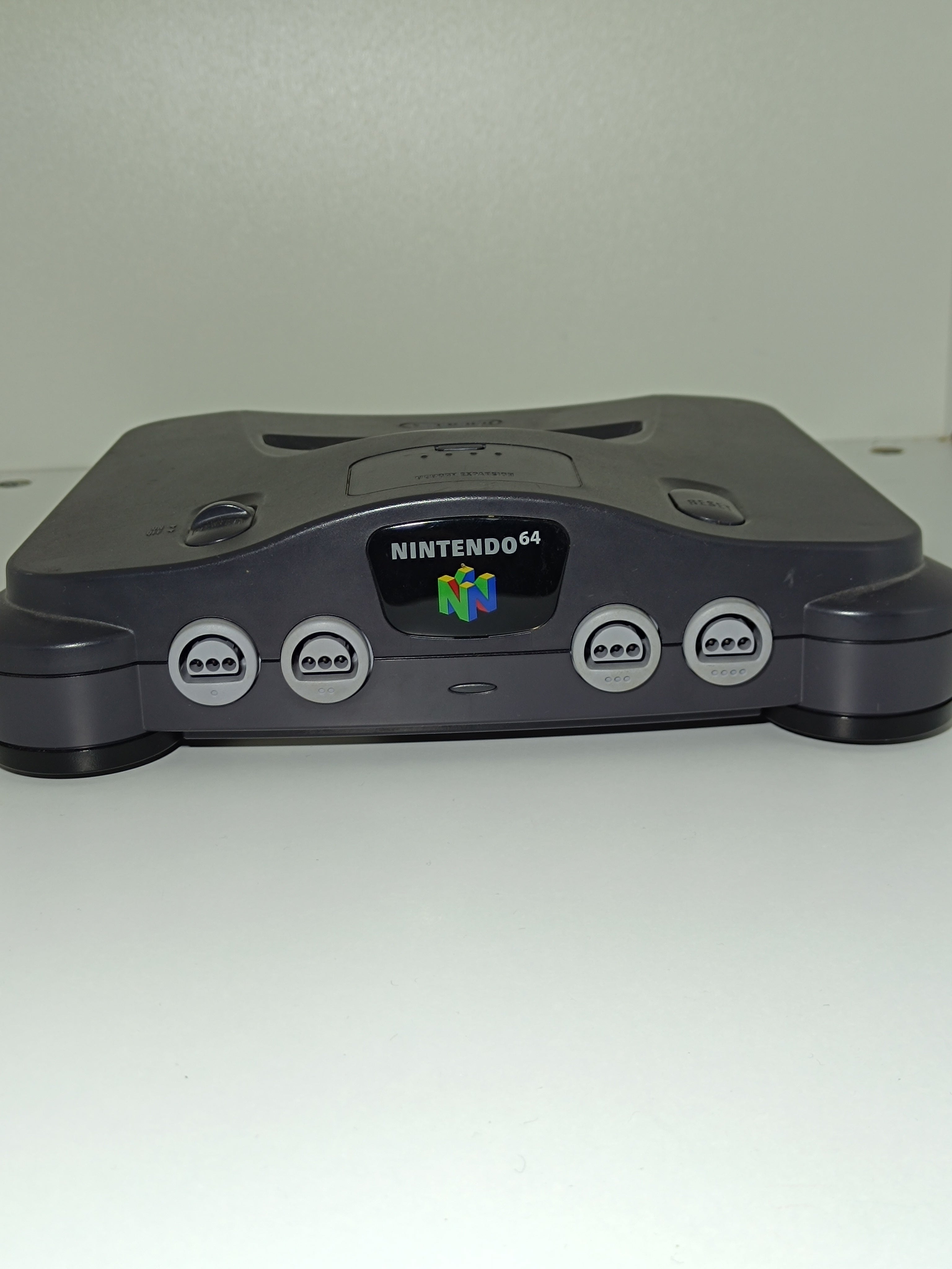 Nintendo 64 Konsole Komplett + Controller