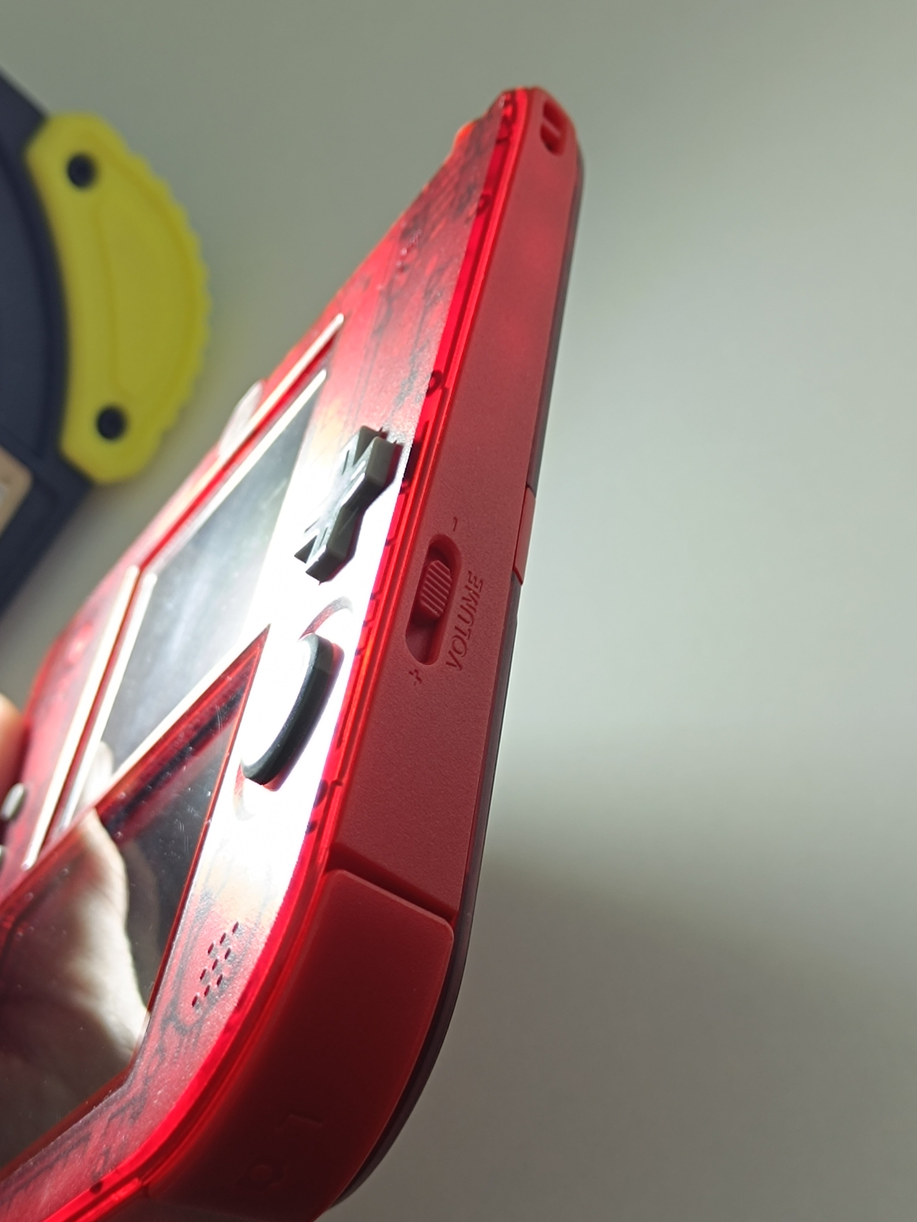 Nintendo 2DS Konsole - Pokemon Omega Rubin Design