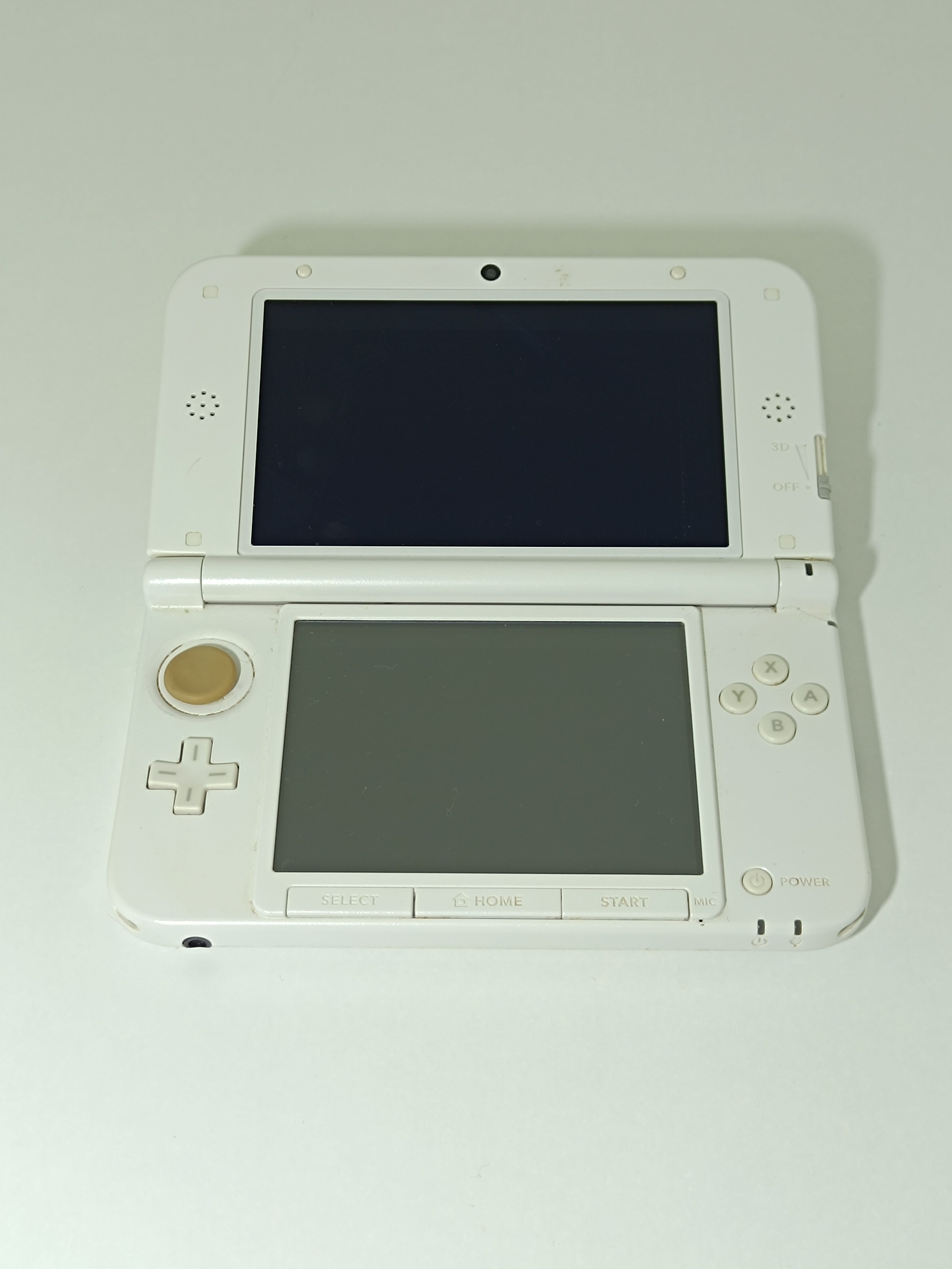 Nintendo 3DS XL - weiß - stark gebraucht