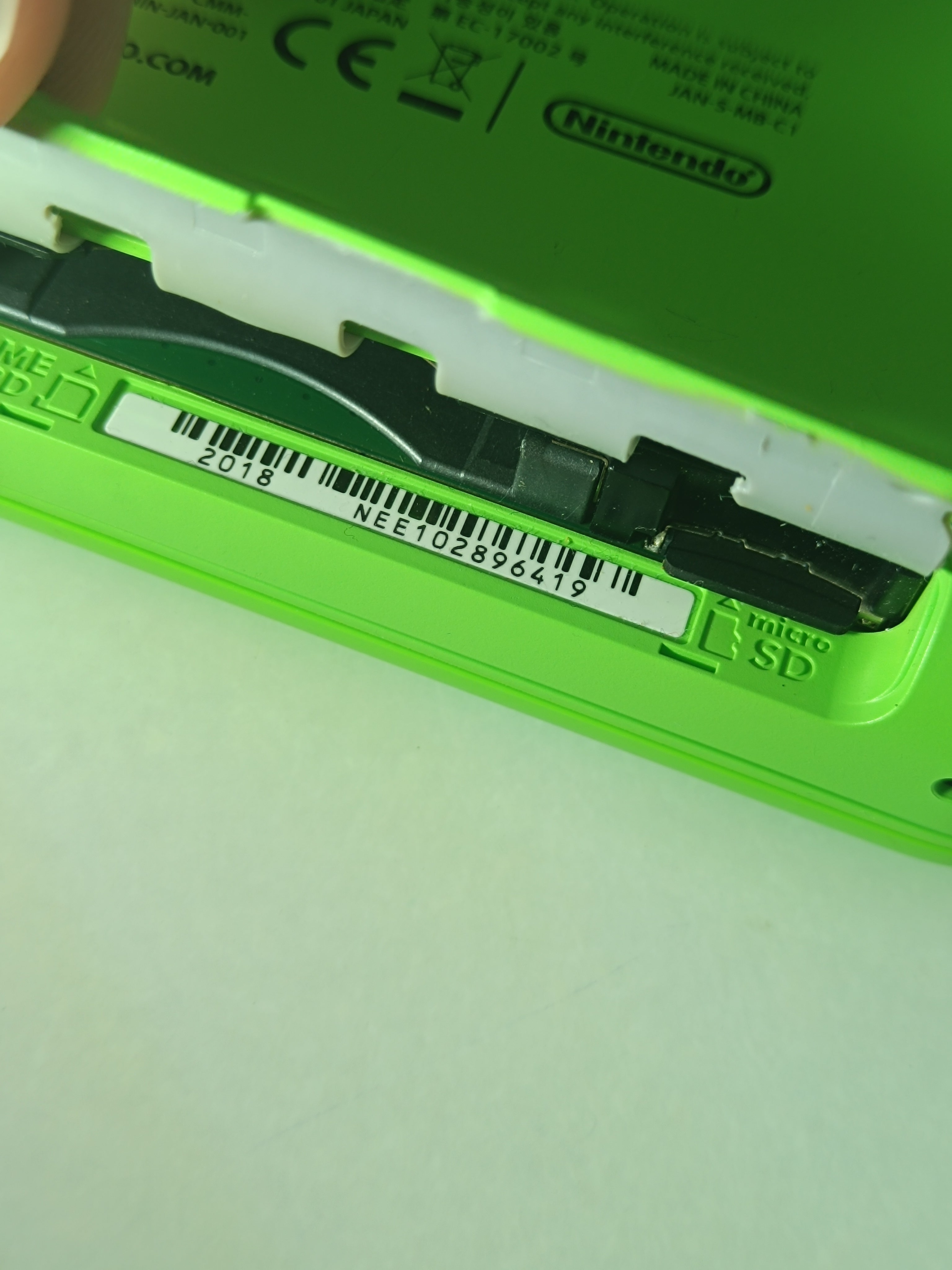 New Nintendo 2DS XL - Minecraft Edition