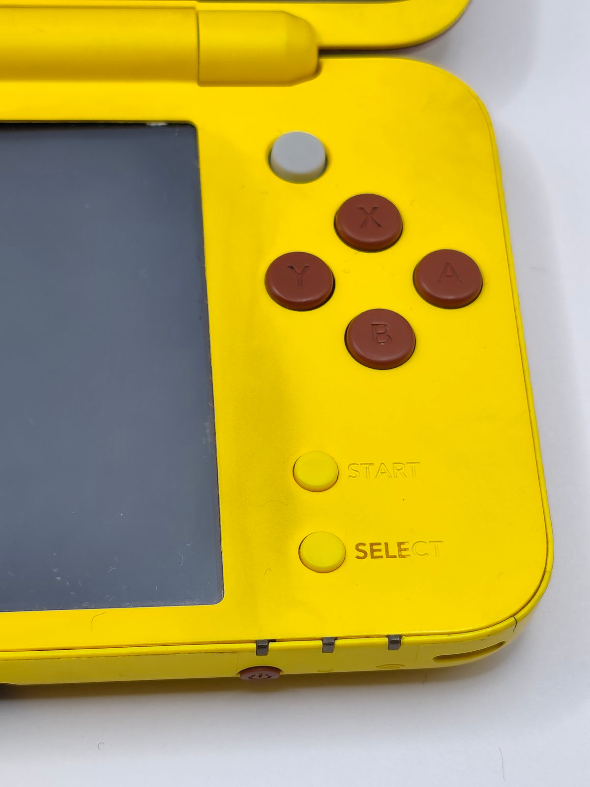 New Nintendo 2DS XL Pikachu Pokemon Edition - mit Bruch | Rarität