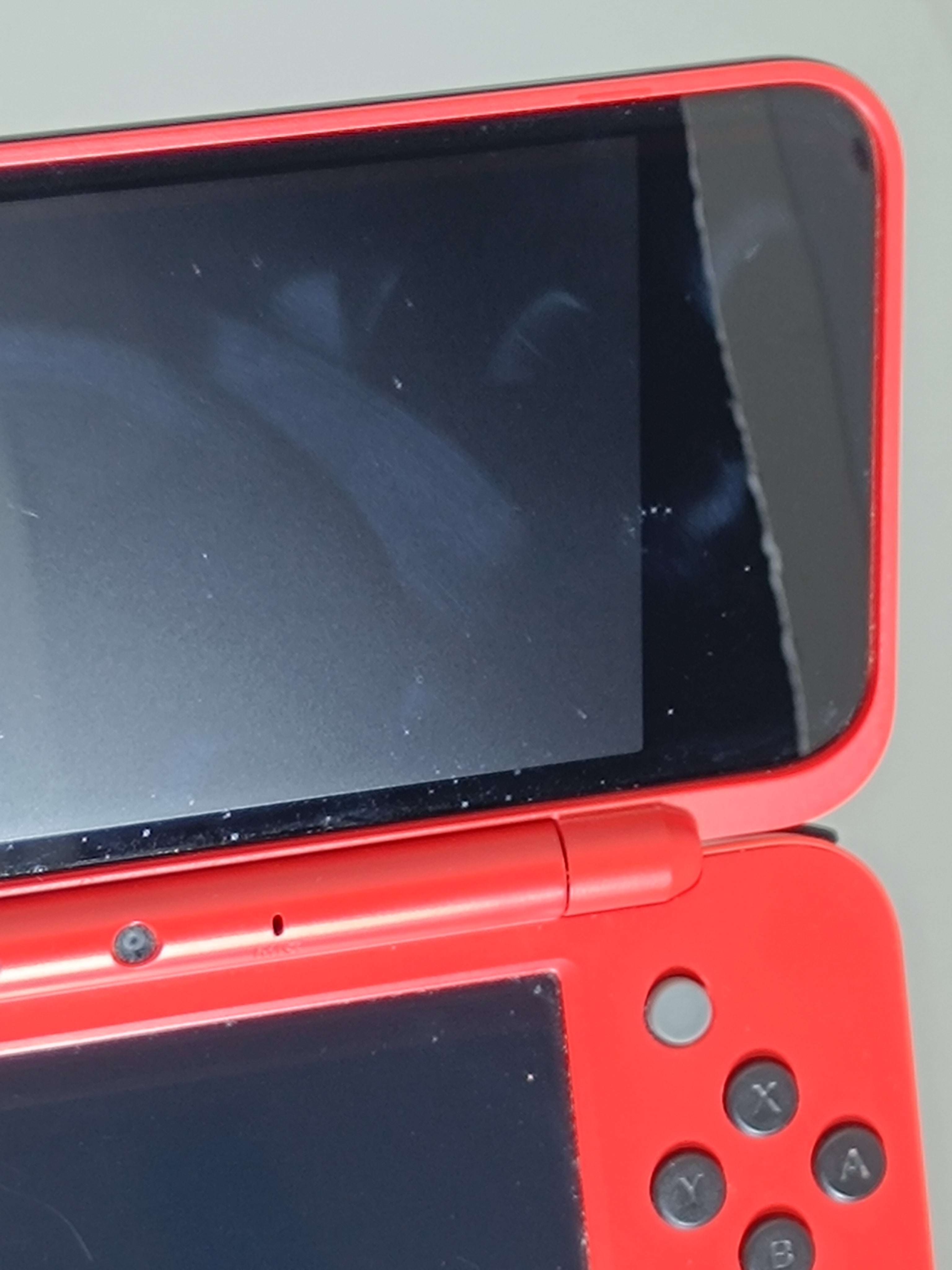 New Nintendo 2DS XL - Pokemon Pokeball Edition - inkl. Ladegerät