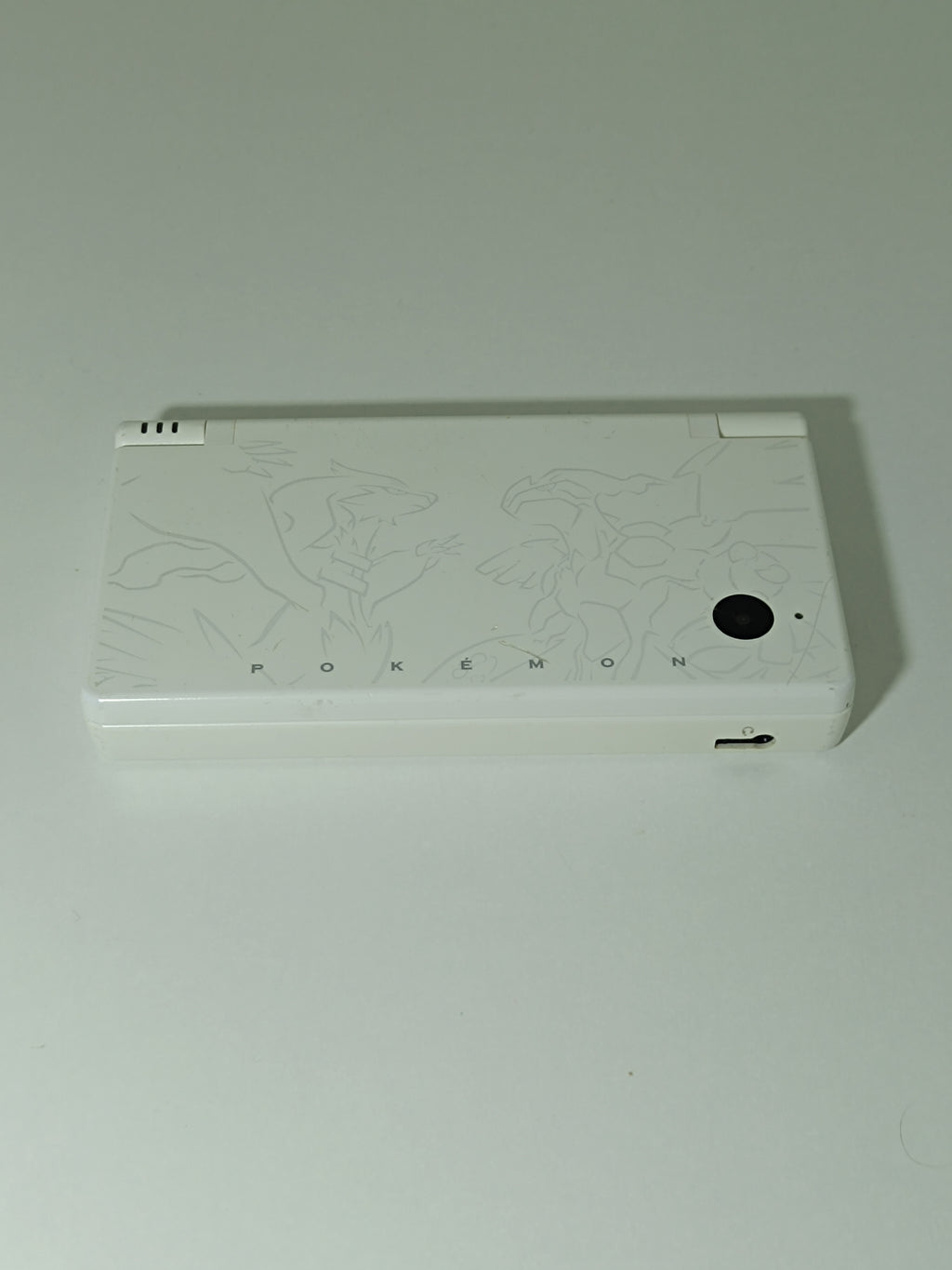 Nintendo DSi Konsole - Pokemon Reshiram Design
