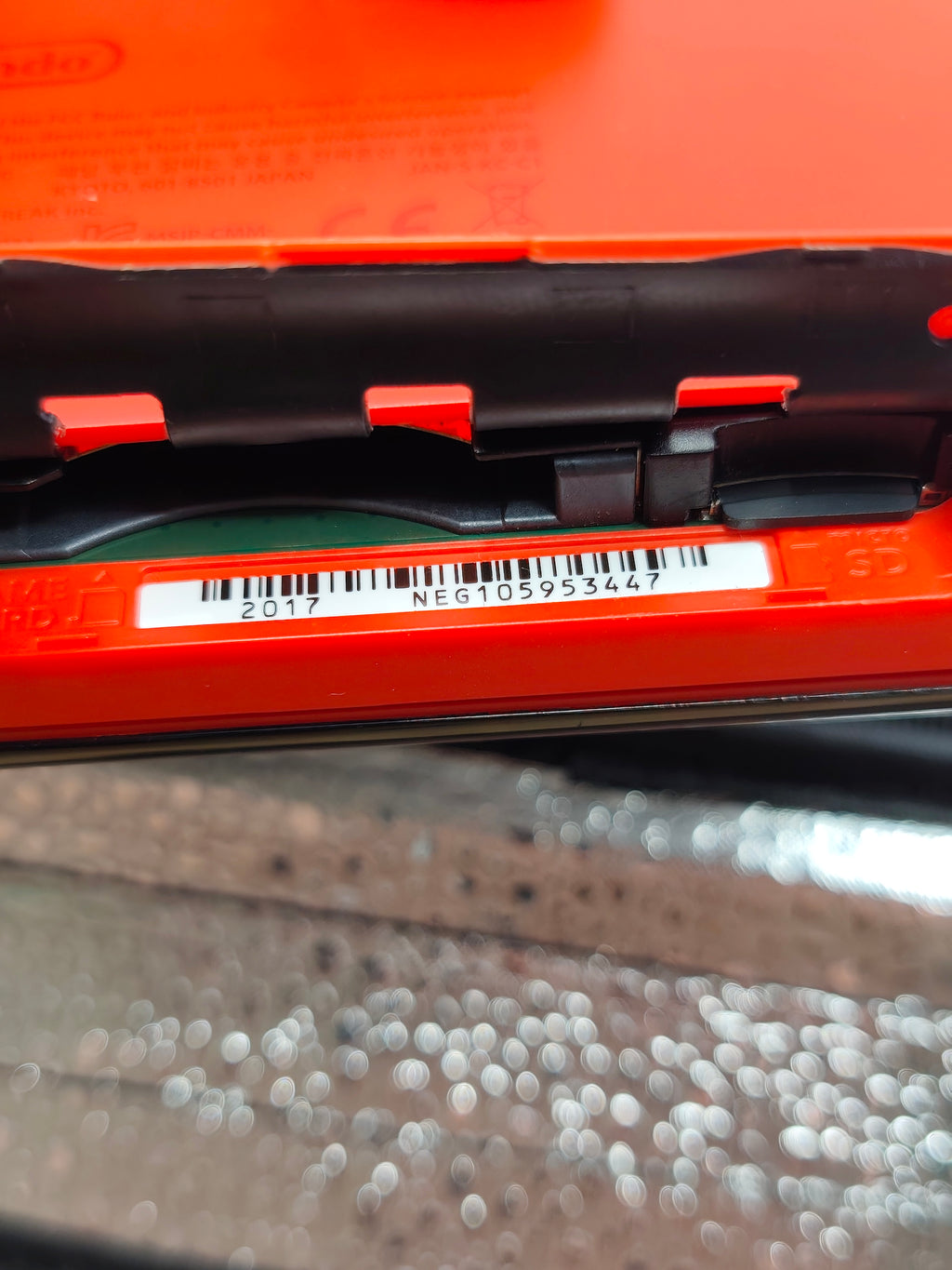 New Nintendo 2DS XL - Pokemon Pokeball Edition - inkl. Ladegerät
