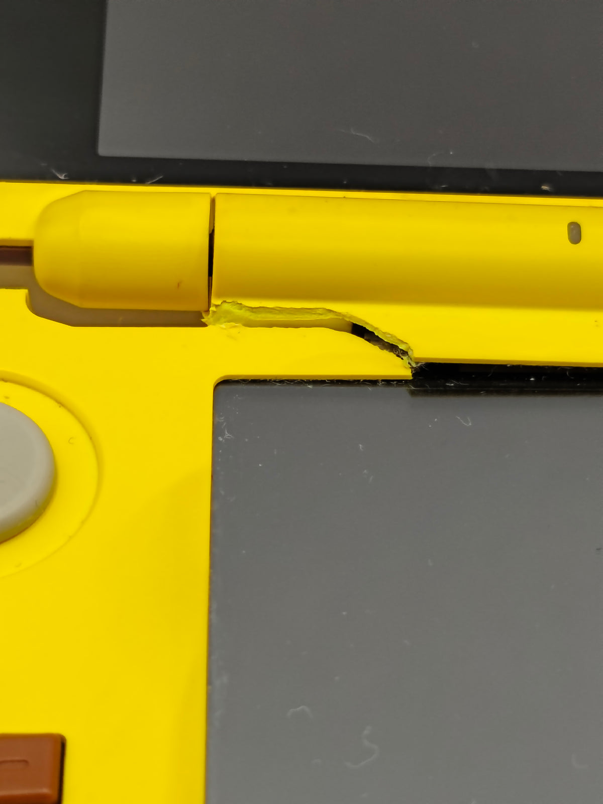 New Nintendo 2DS XL Pikachu Pokemon Edition - mit Bruch | Rarität