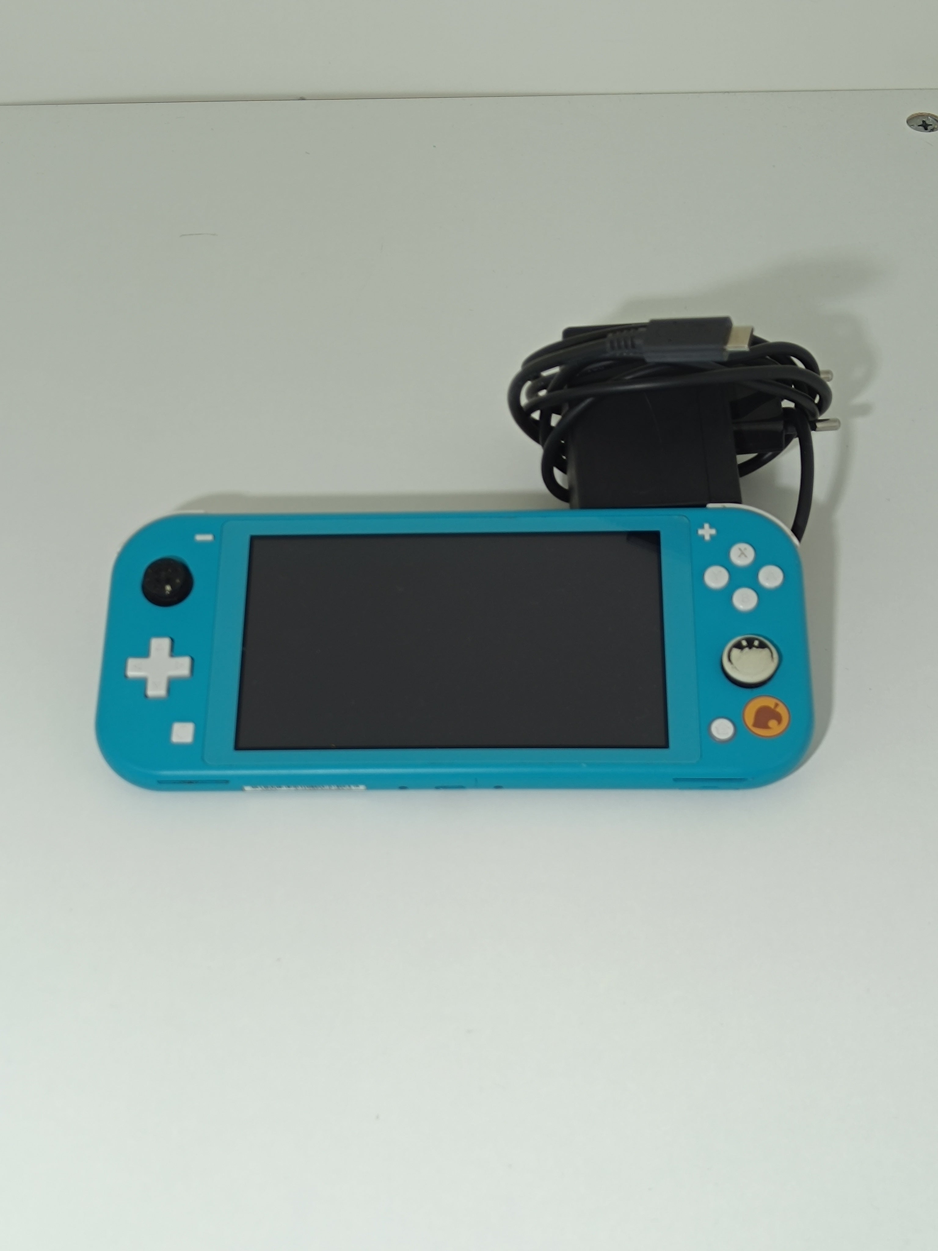Nintendo Switch Lite Konsole - Animal Crossing Design, mit Ladegerät