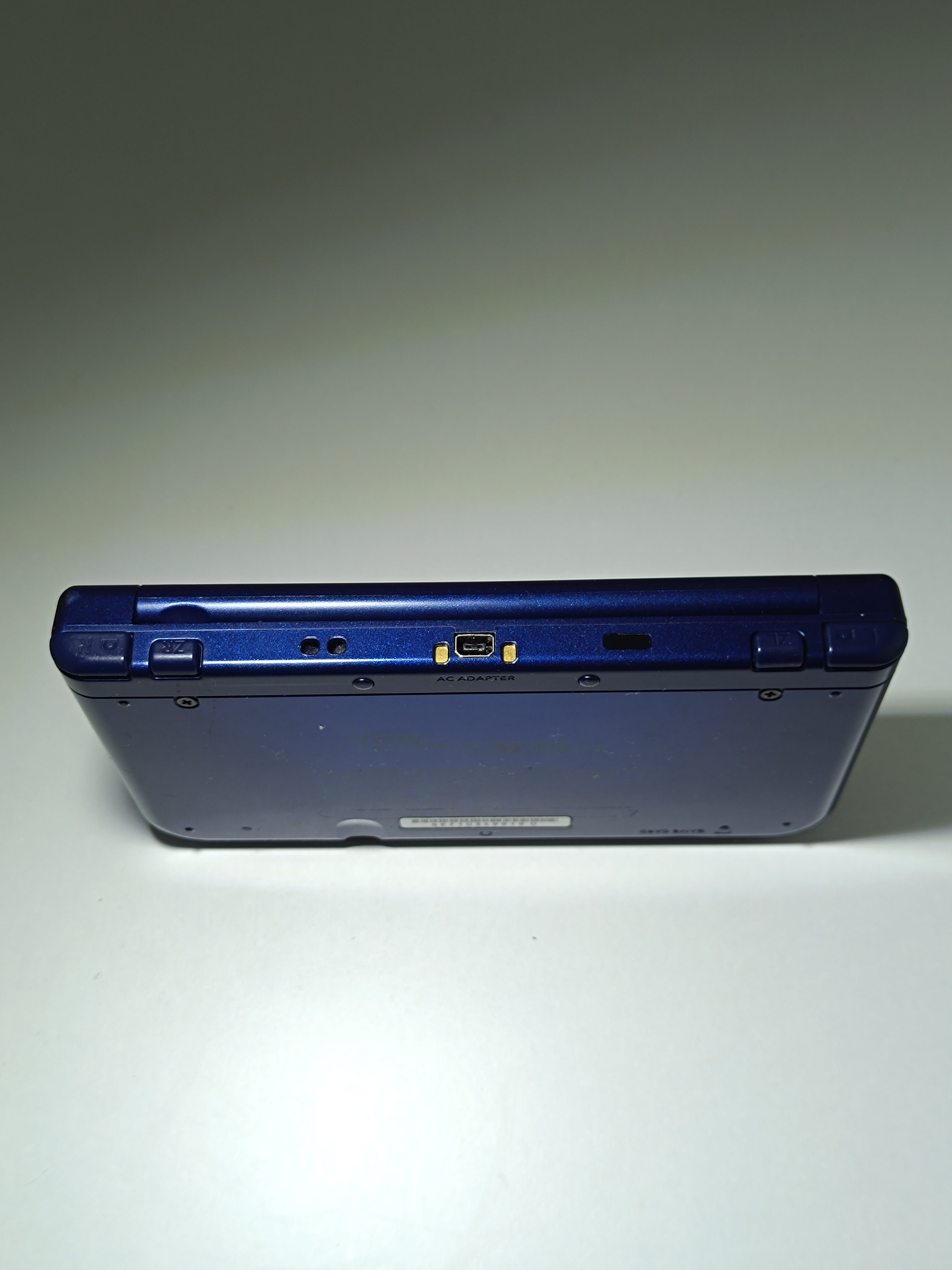 New Nintendo 3DS XL Dunkelblau