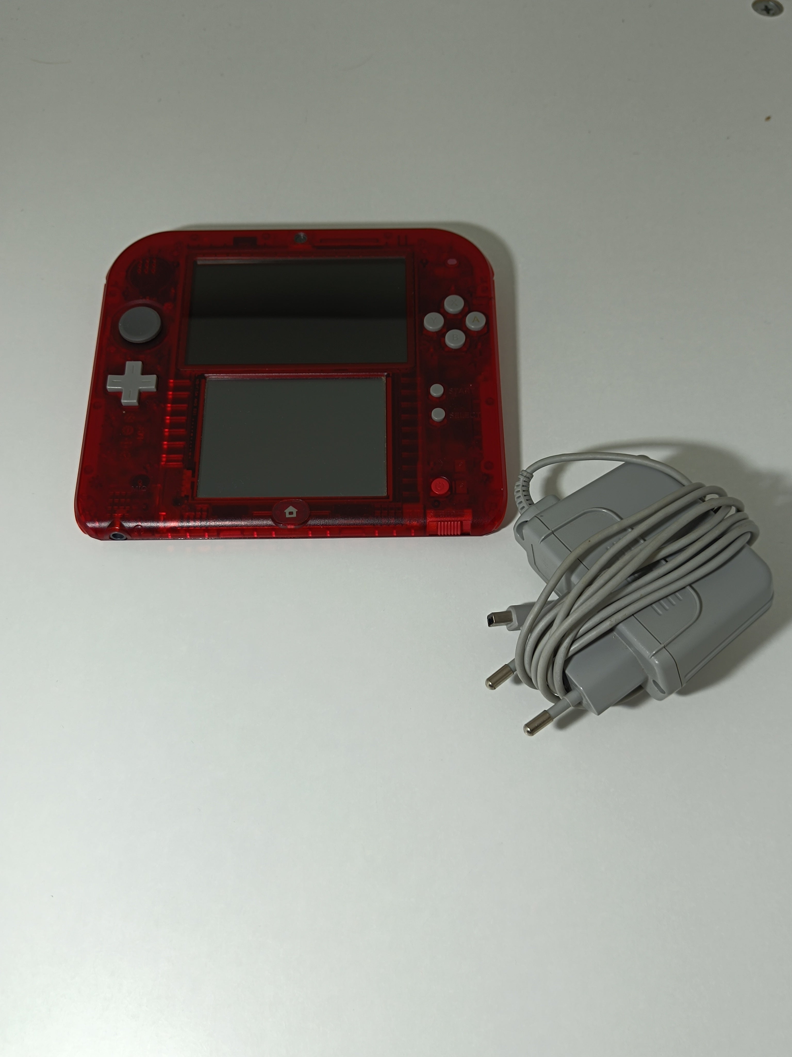 Nintendo 2DS Konsole - Pokemon Omega Rubin Design