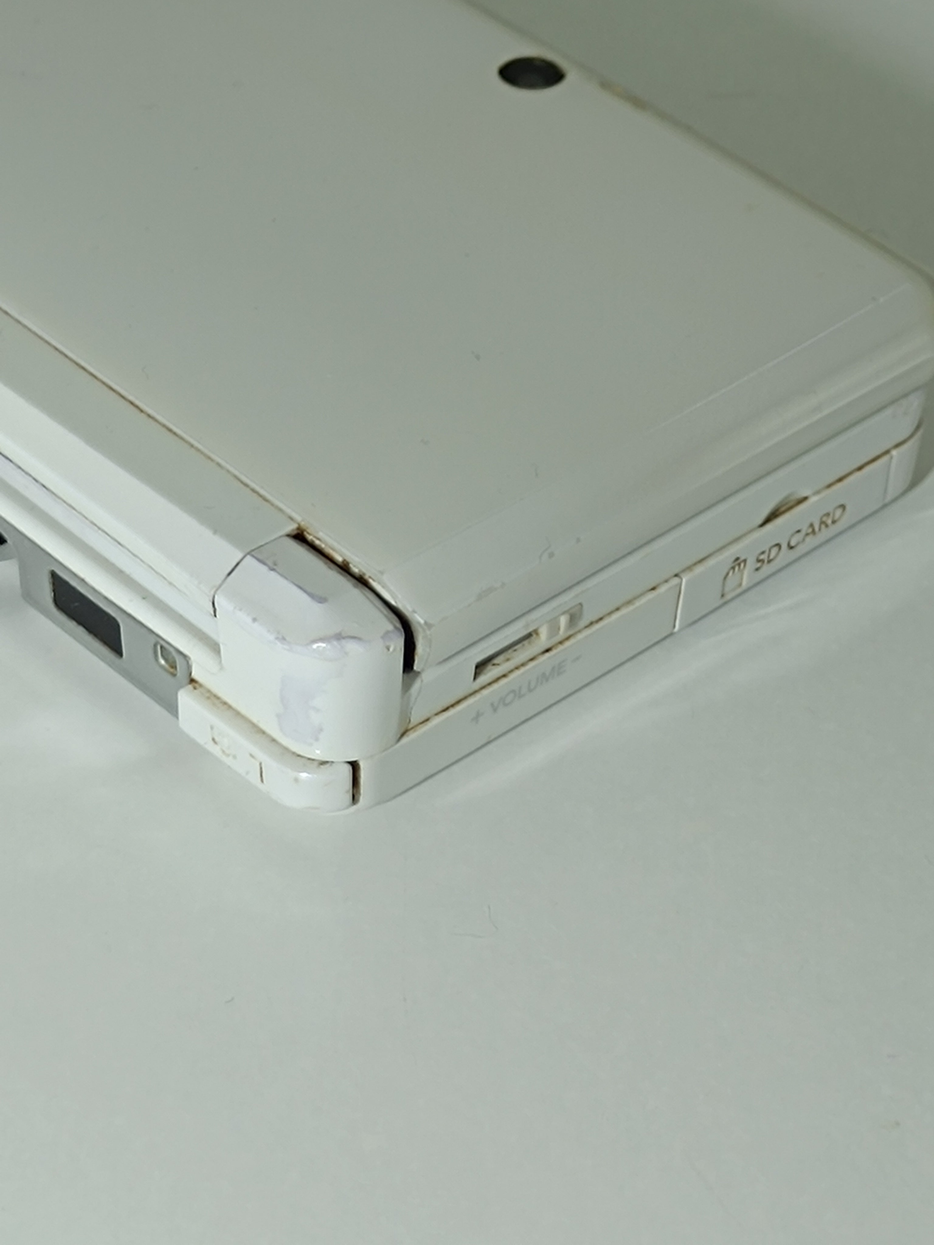 Nintendo 3DS - weiß - inkl. Ladegerät