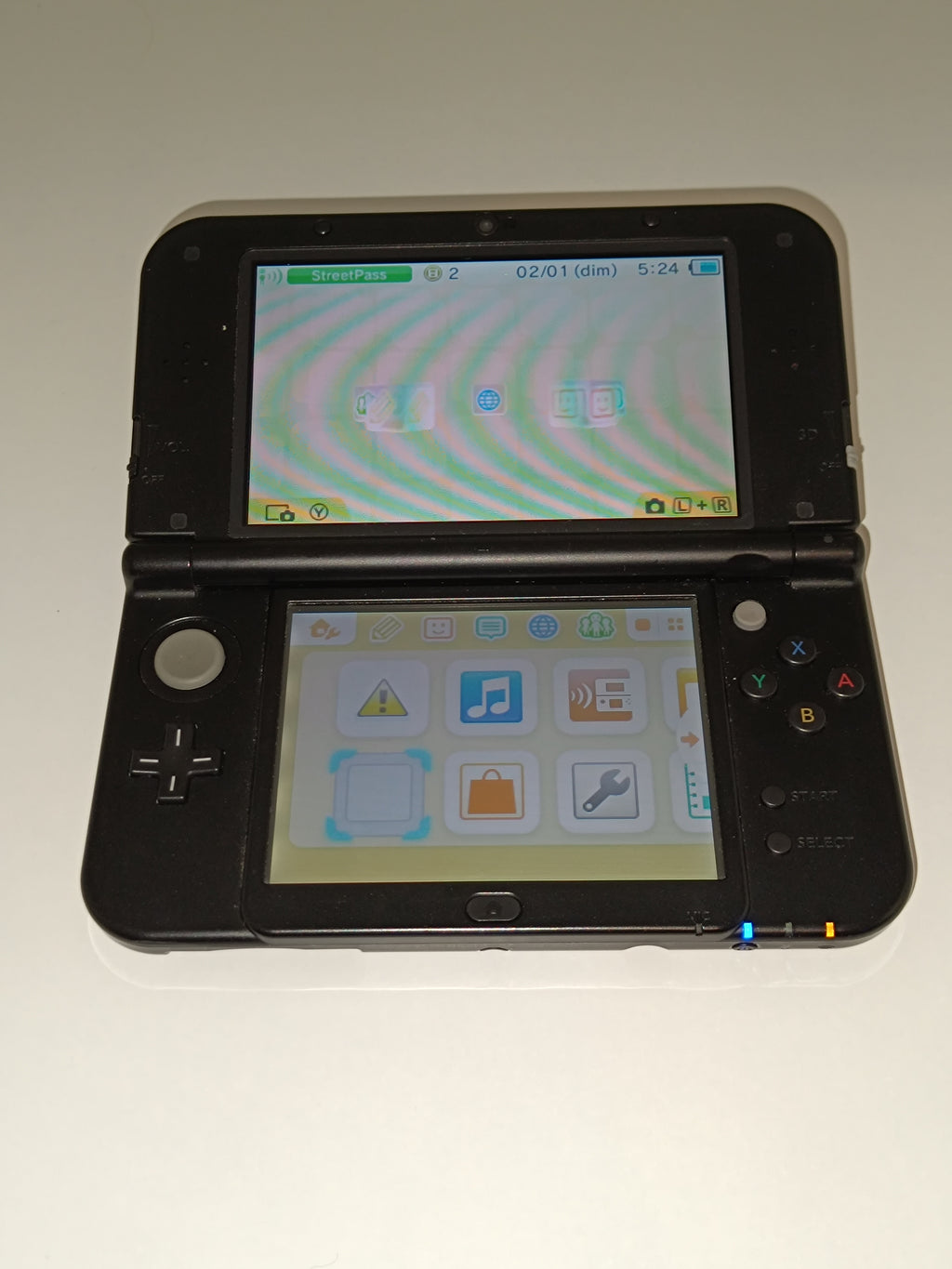 New Nintendo 3DS XL - Pokemon Solgaleo Lunala Black Edition