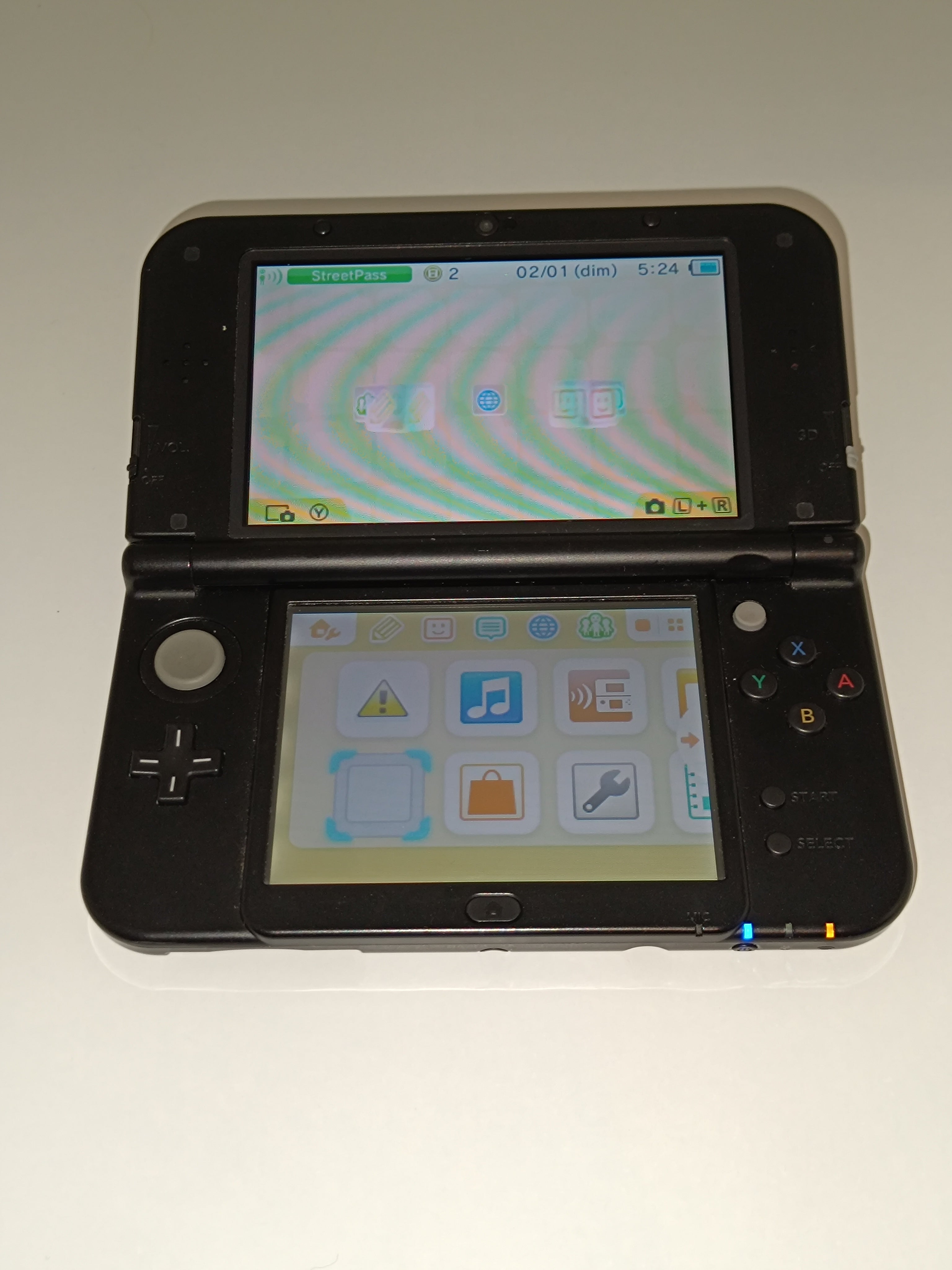 New Nintendo 3DS XL - Pokemon Solgaleo Lunala Black Edition