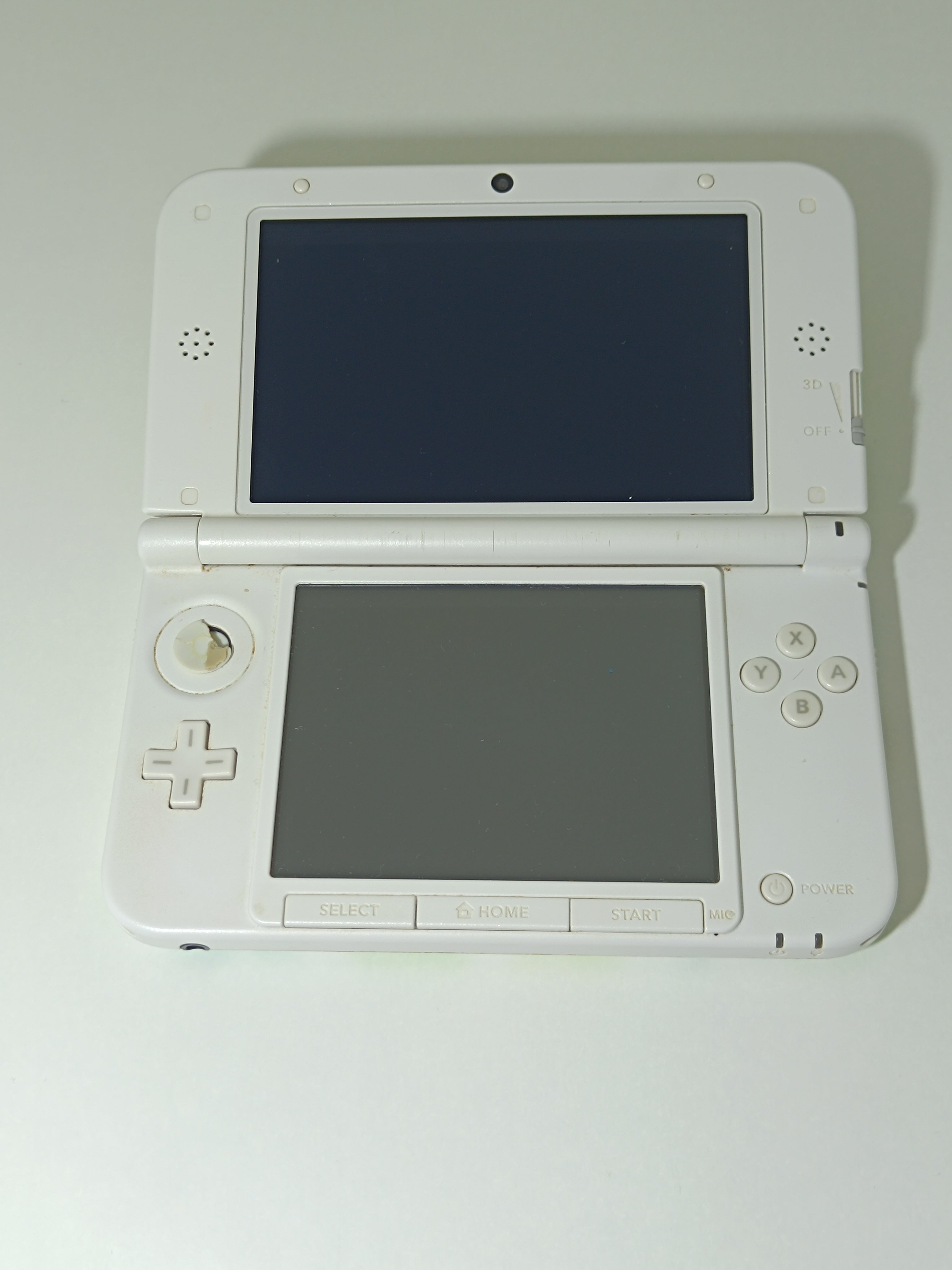 Nintendo 3DS XL - Special Luigi Edition