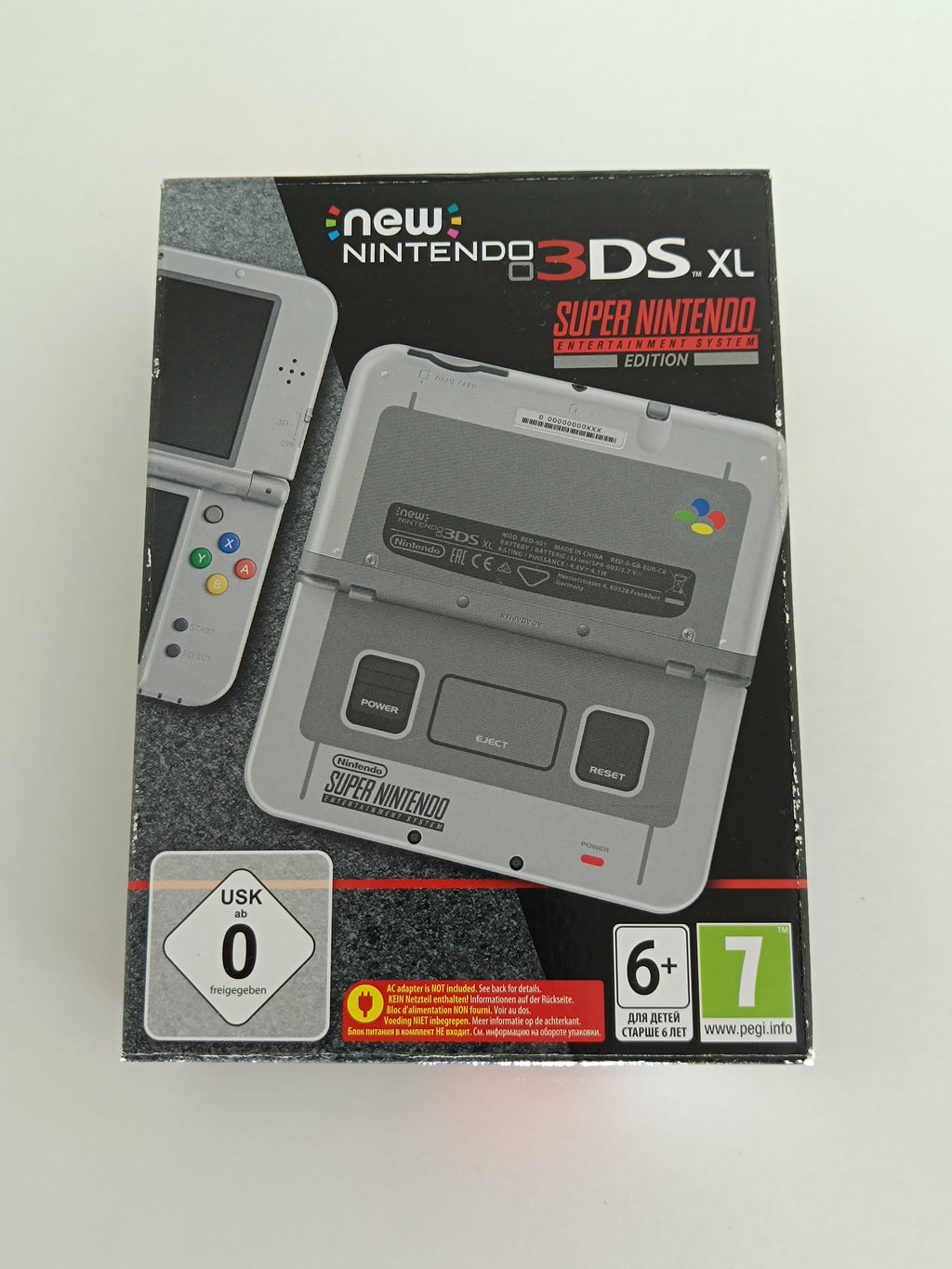 New Nintendo 3DS XL - SNES Edition inkl. Verpackung & Ladegerät