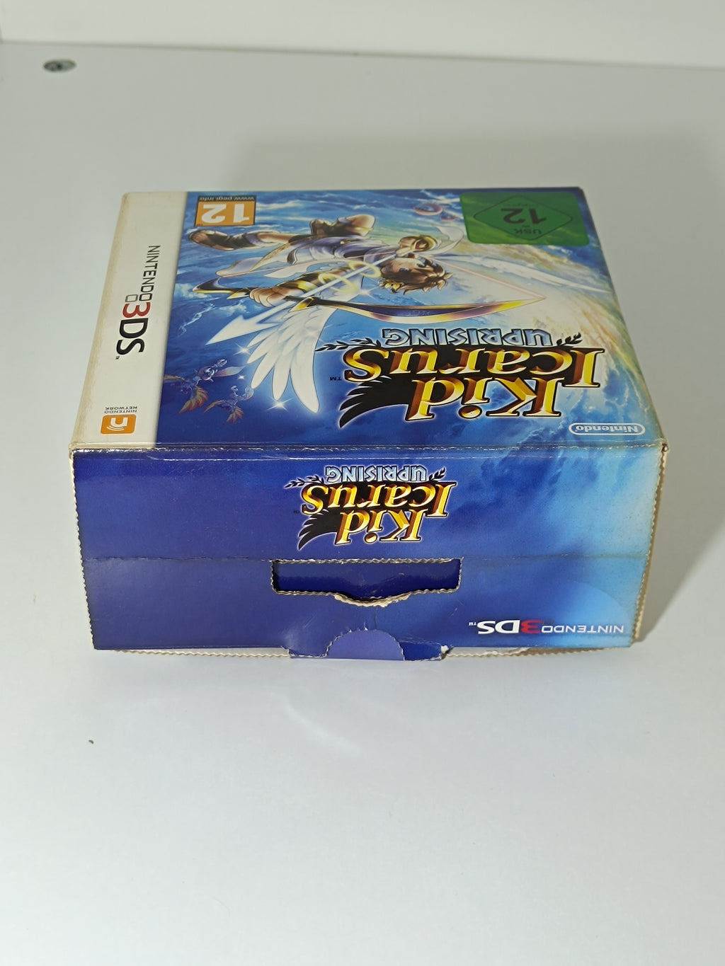 Kid Icarus Uprising BIG BOX - inkl. Sealed Sammelkarten