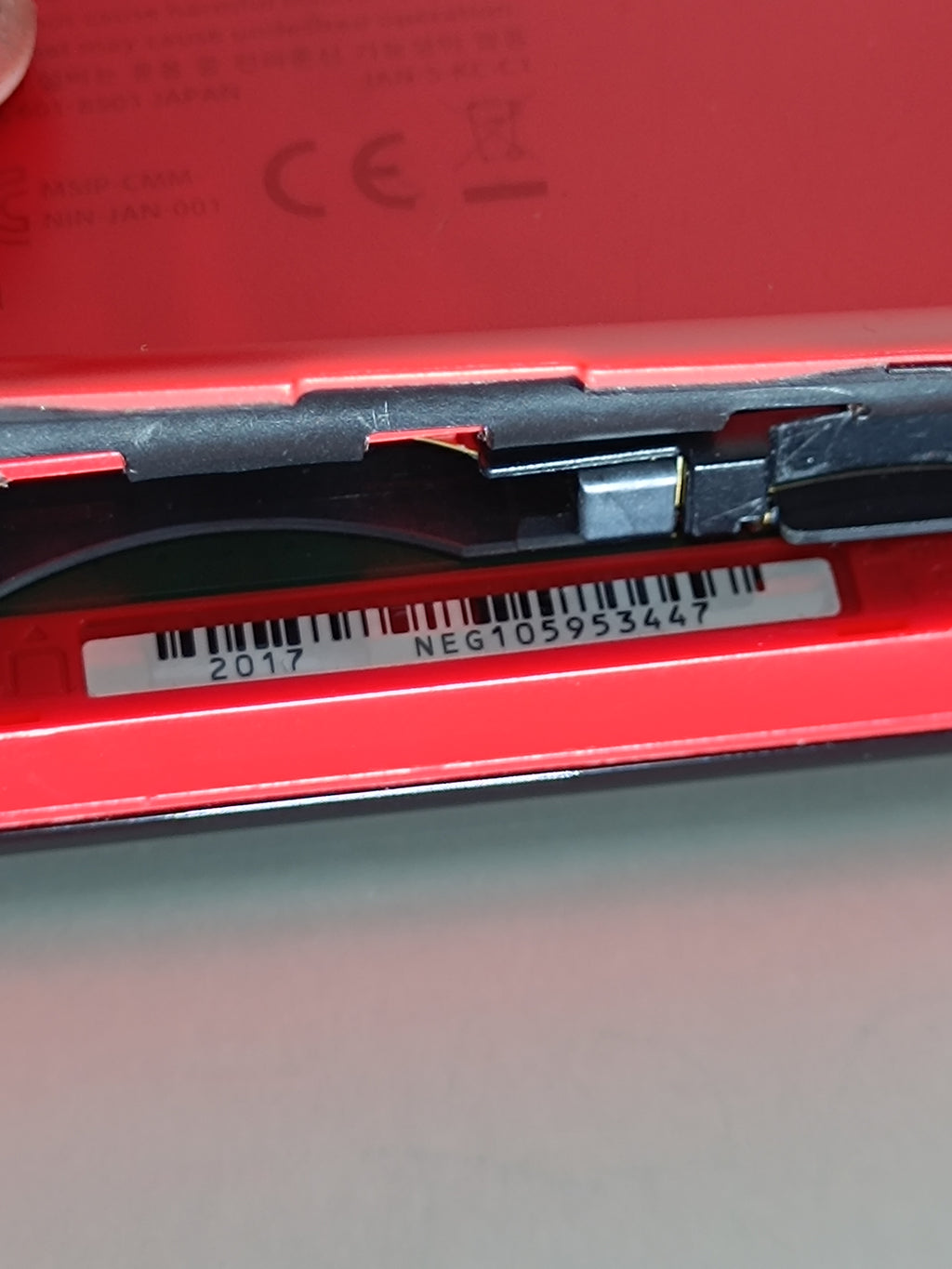 New Nintendo 2DS XL - Pokemon Pokeball Edition - inkl. Ladegerät