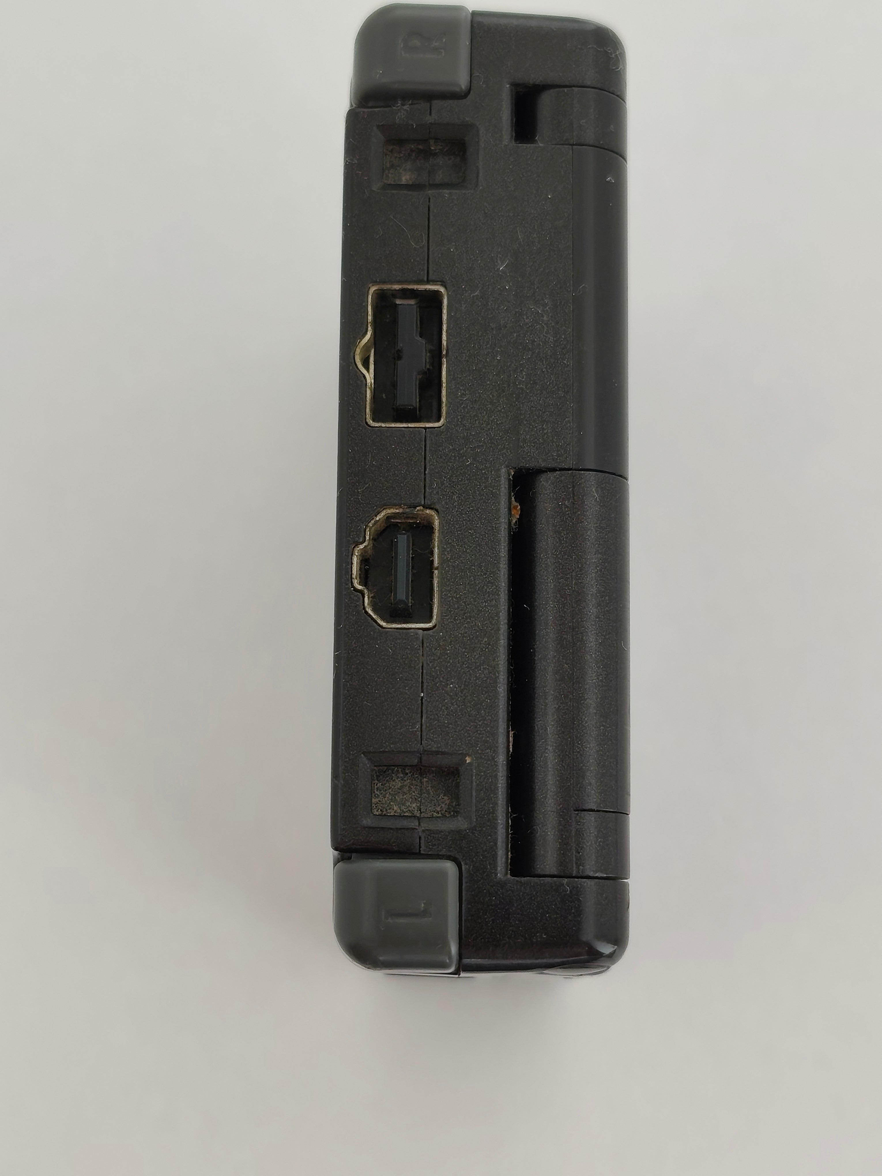 Game Boy Advance SP - Schwarz - inkl Ladegerät
