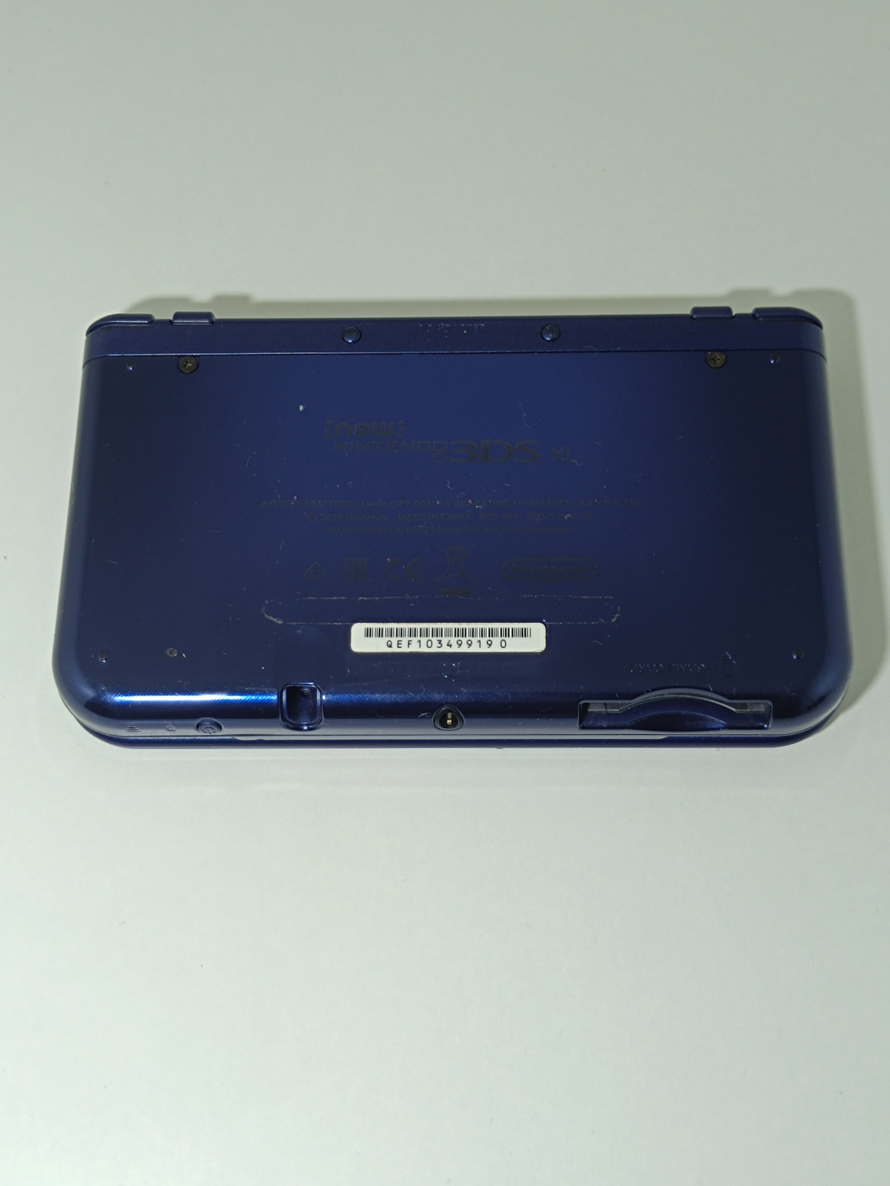 New Nintendo 3DS XL Dunkelblau