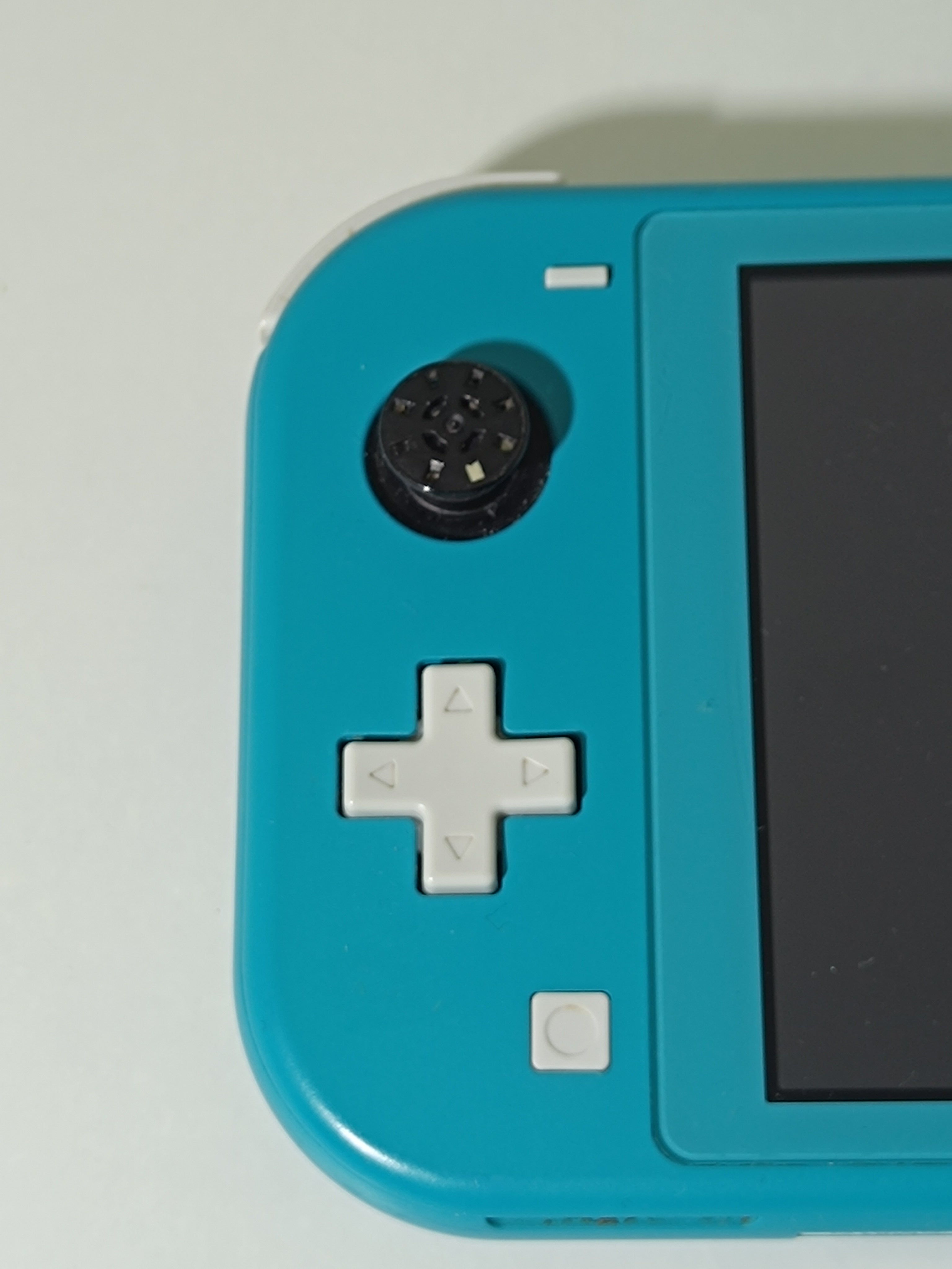 Nintendo Switch Lite Konsole - Animal Crossing Design, mit Ladegerät