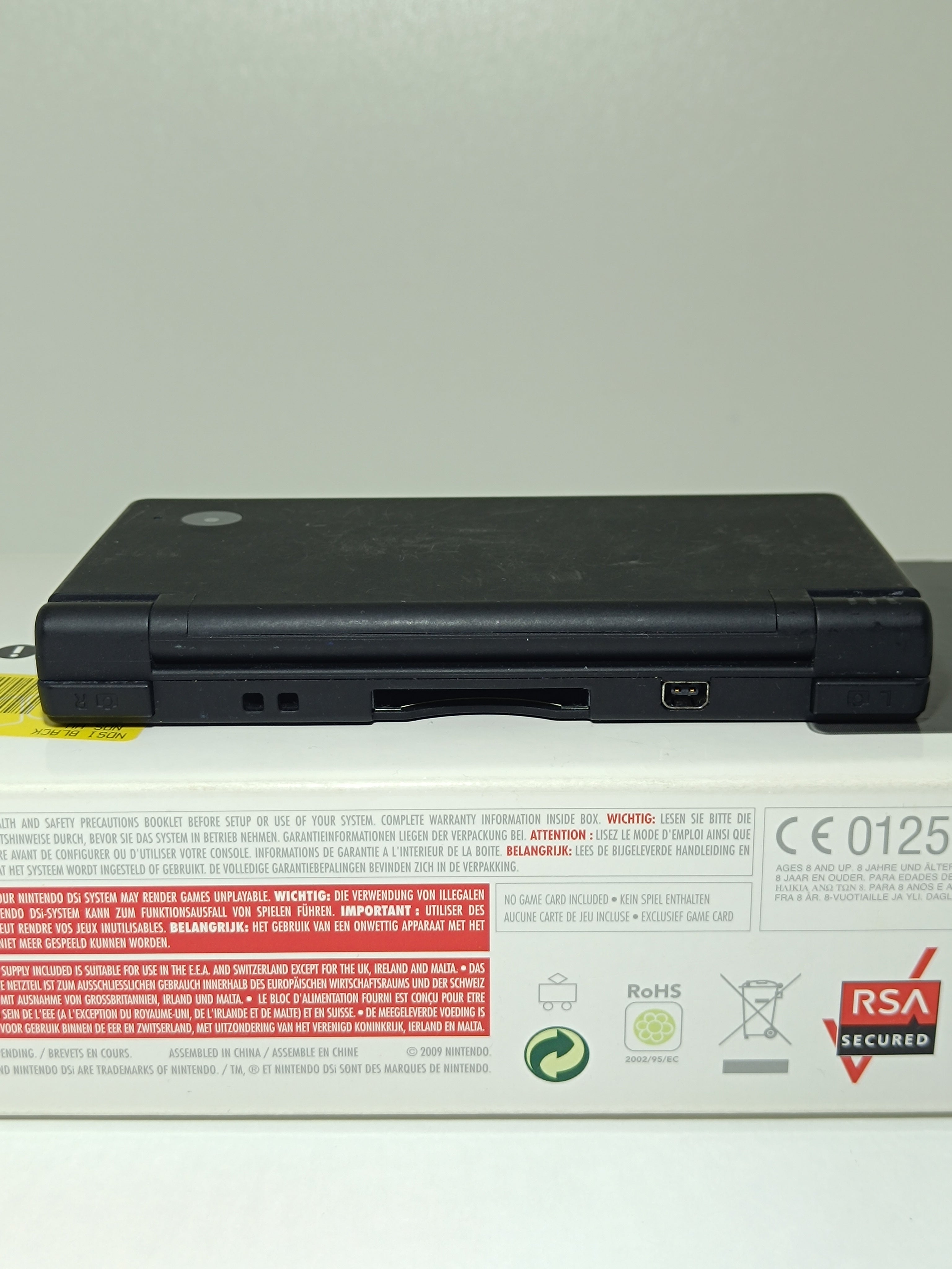 Nintendo DSi Konsole - schwarz - inkl. Originalverpackung & Ladegerät