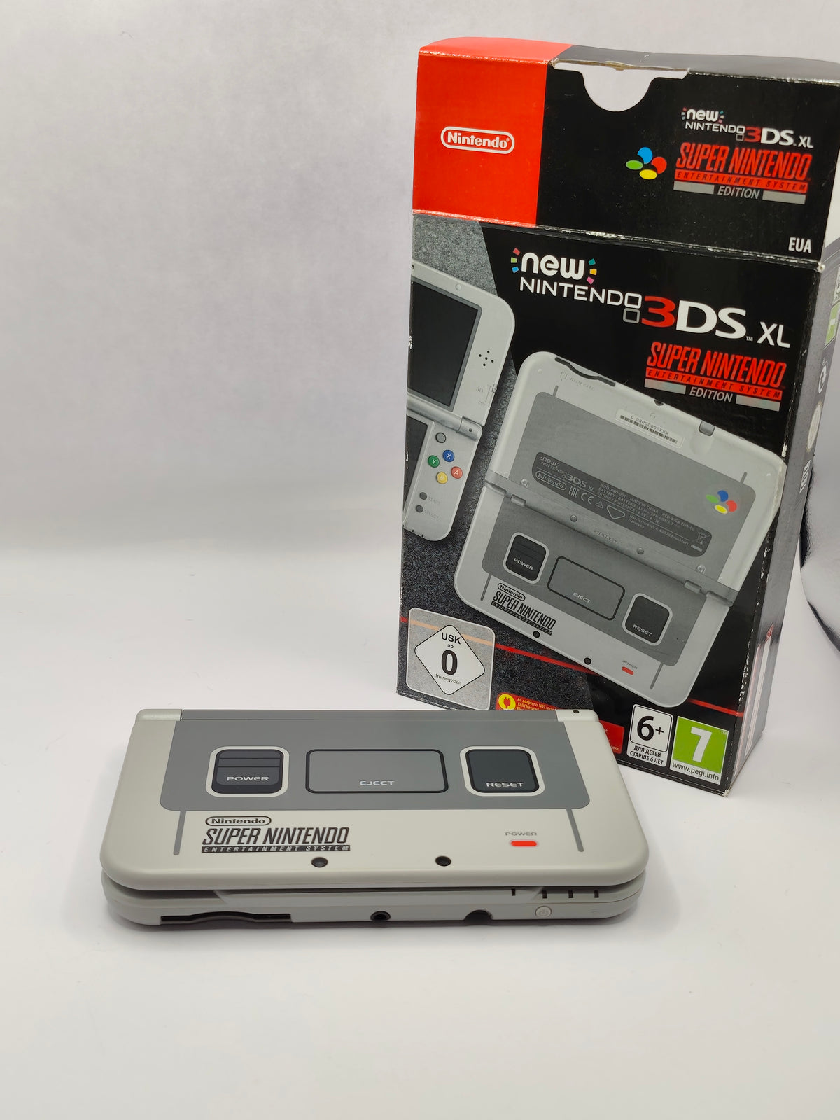 New Nintendo 3DS XL - SNES Edition inkl. Verpackung & Ladegerät