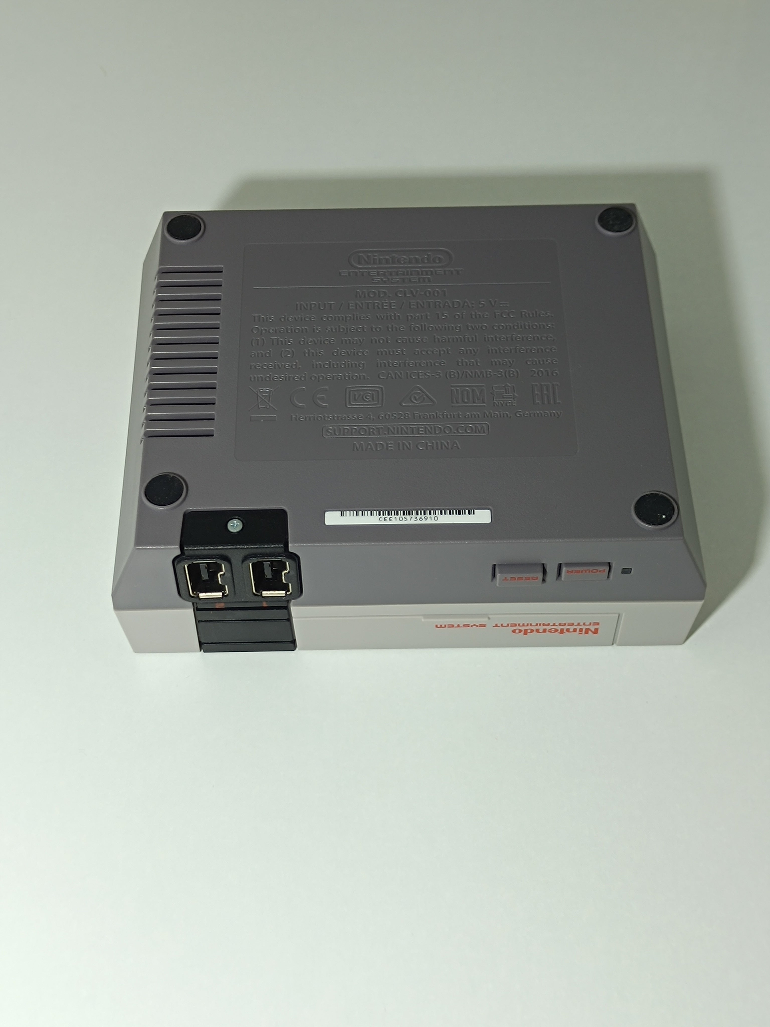 Nintendo NES mini - inkl 2 Controller & Originalverpackung