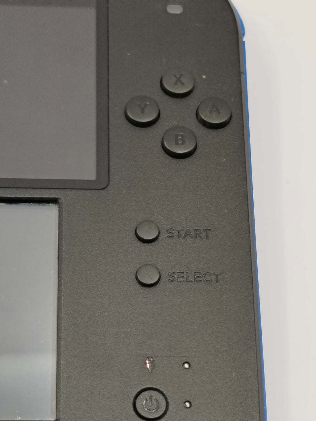 Nintendo 2DS Konsole - Blau / Schwarz