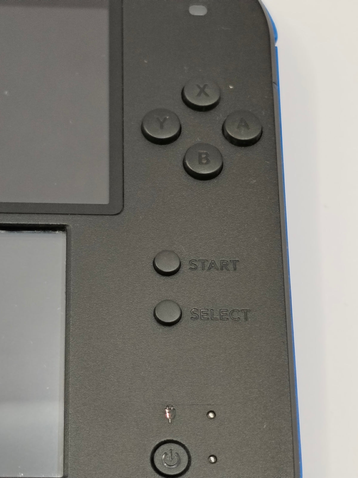 Nintendo 2DS Konsole - Blau / Schwarz