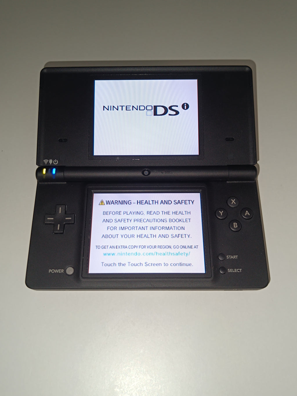 Nintendo DSi Konsole - schwarz - inkl. Originalverpackung & Ladegerät