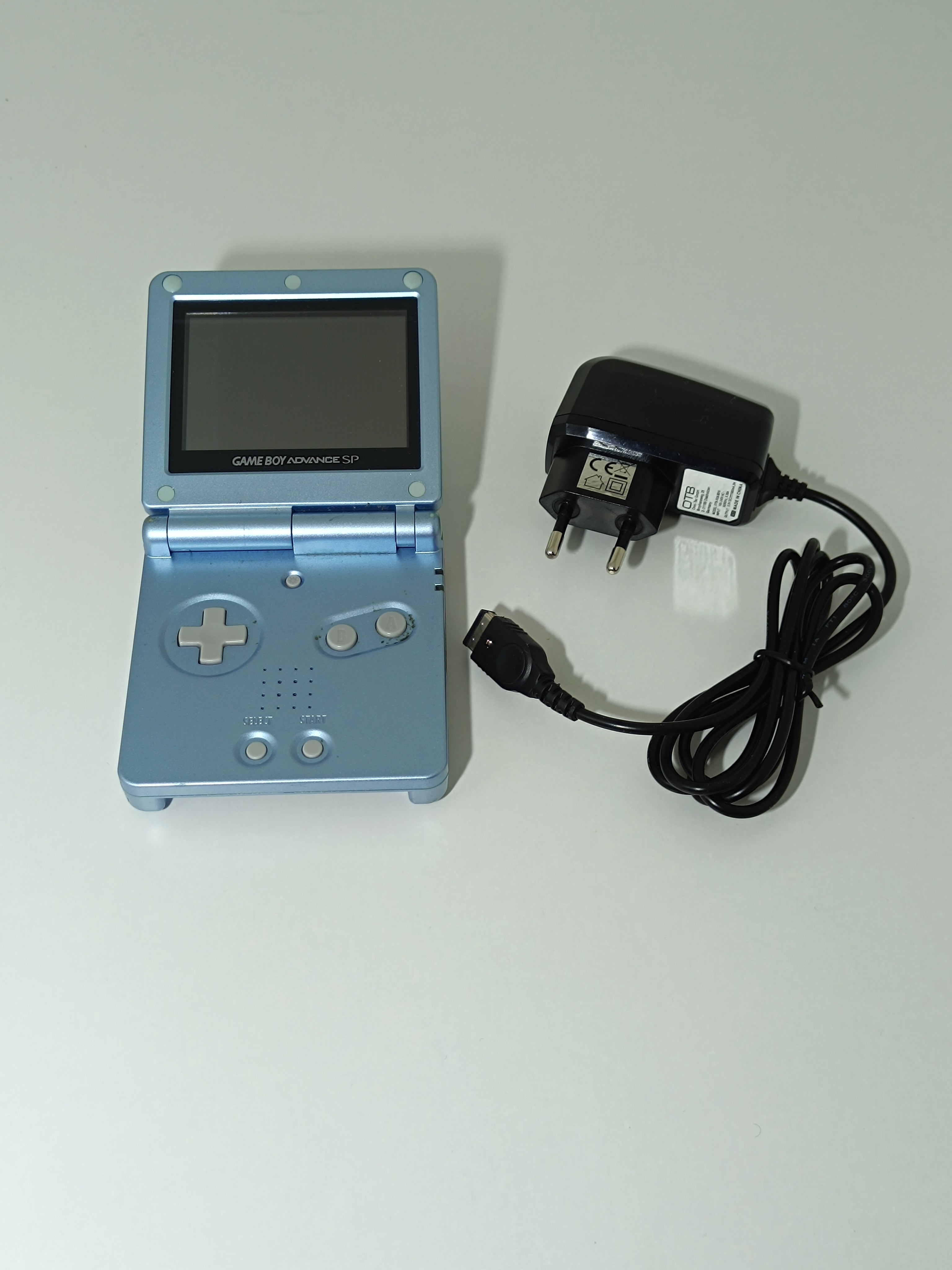 Game Boy Advance SP - Hellblau - inkl. Ladegerät
