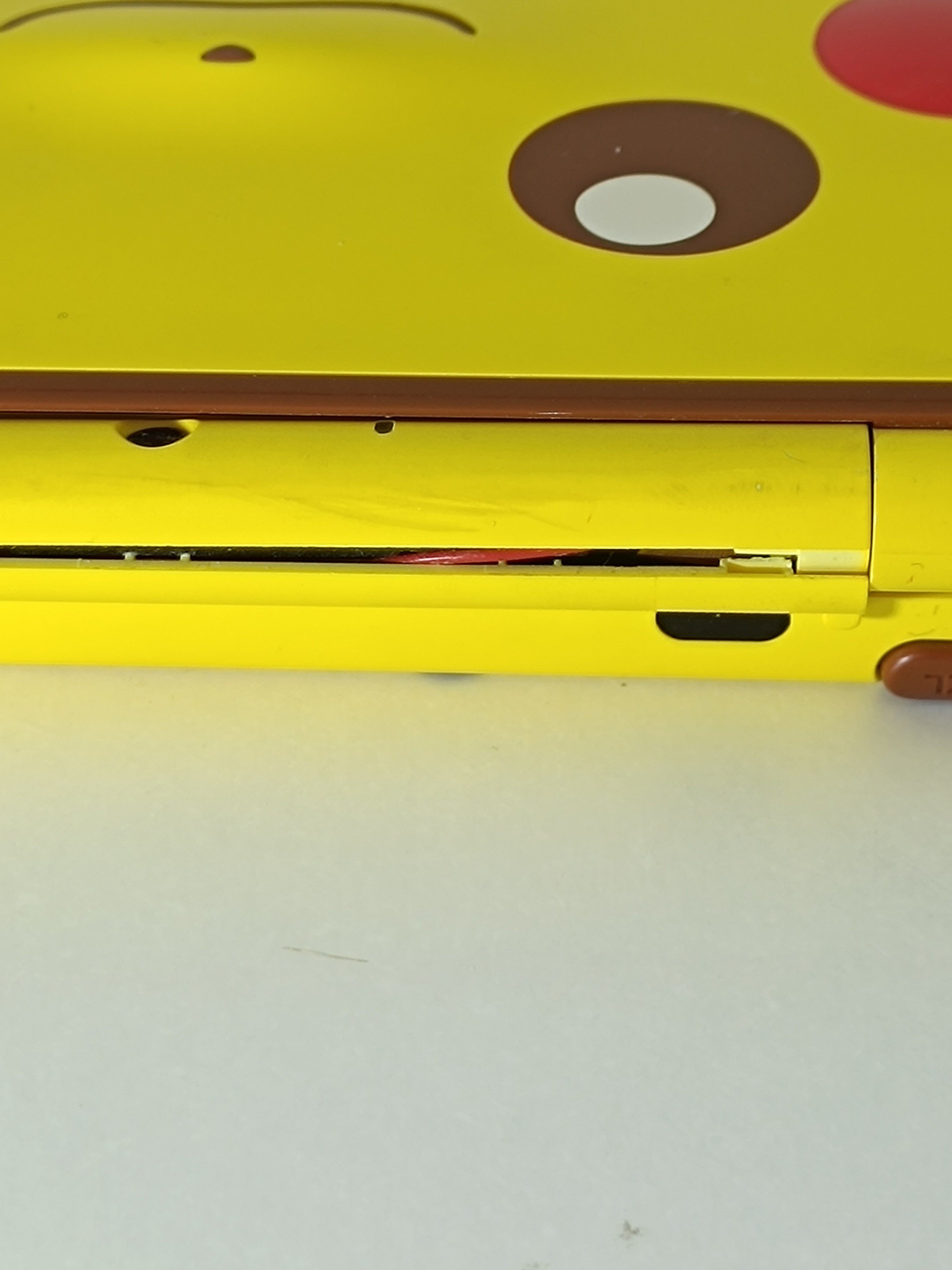 New Nintendo 2DS XL Pikachu Pokemon Edition - mit Bruch | Rarität