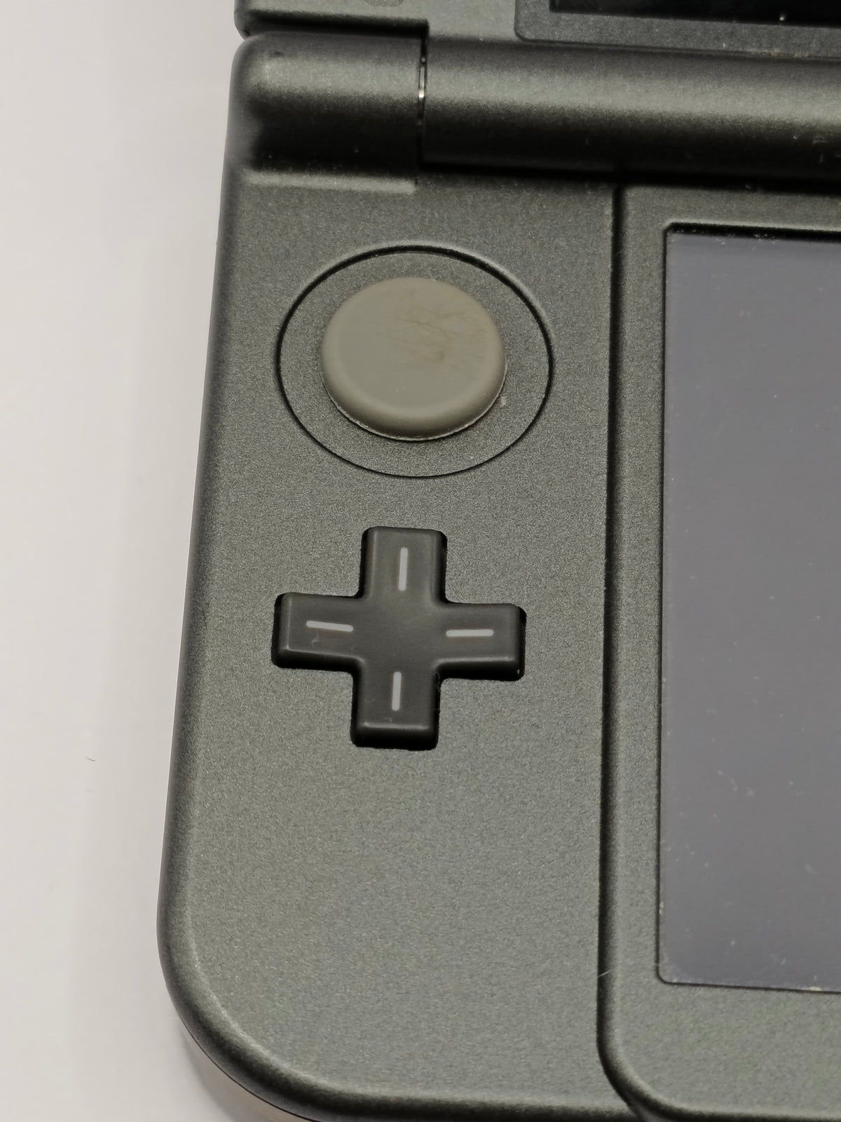 New Nintendo 3DS XL - Hyrule Edition