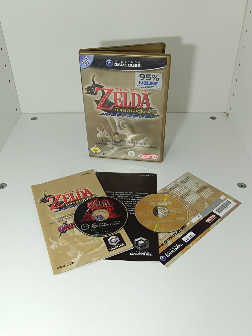The Legend of Zelda - the Windwaker - Limited Edition [Gold]