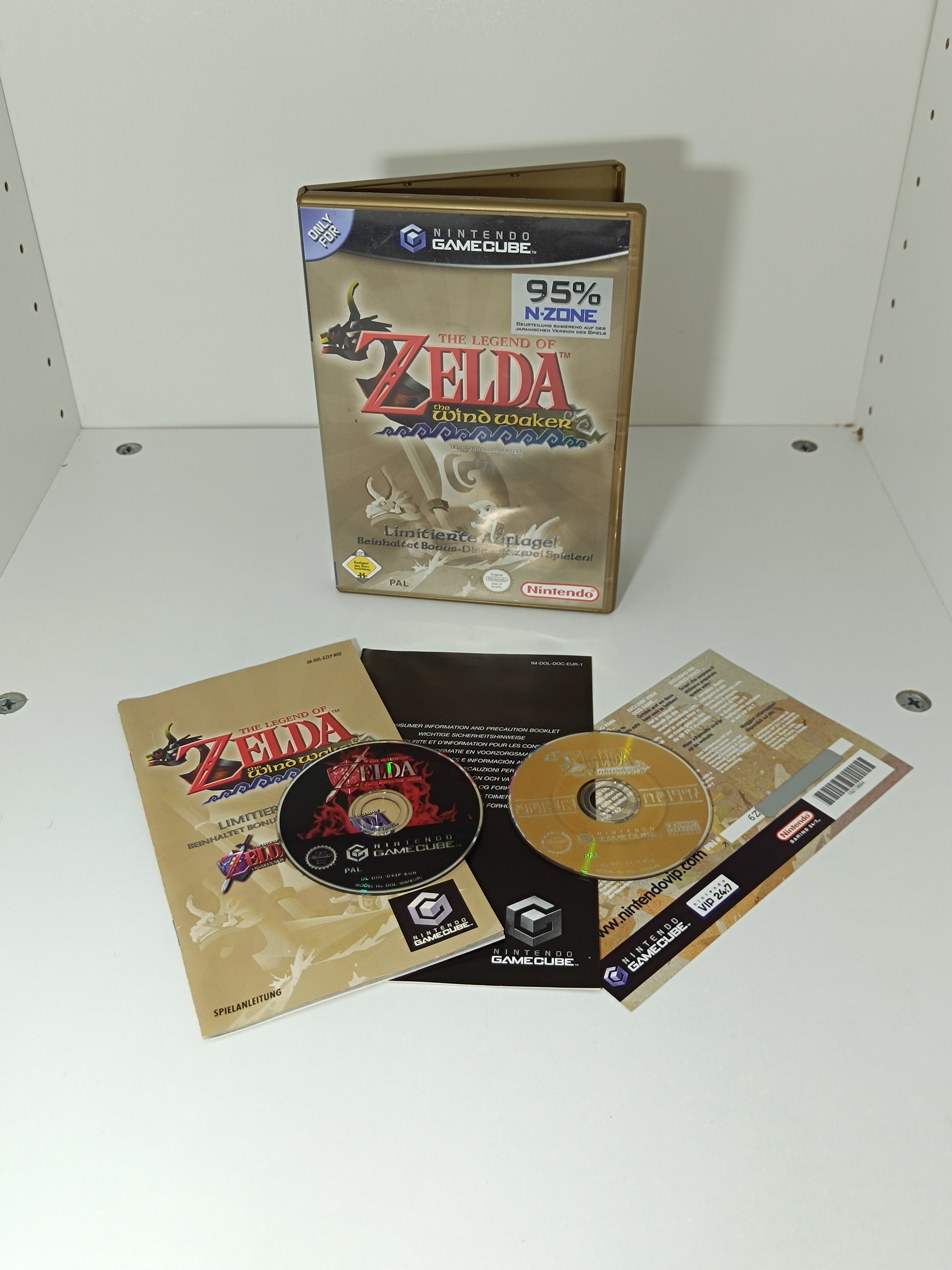 The Legend of Zelda - the Windwaker - Limited Edition [Gold]