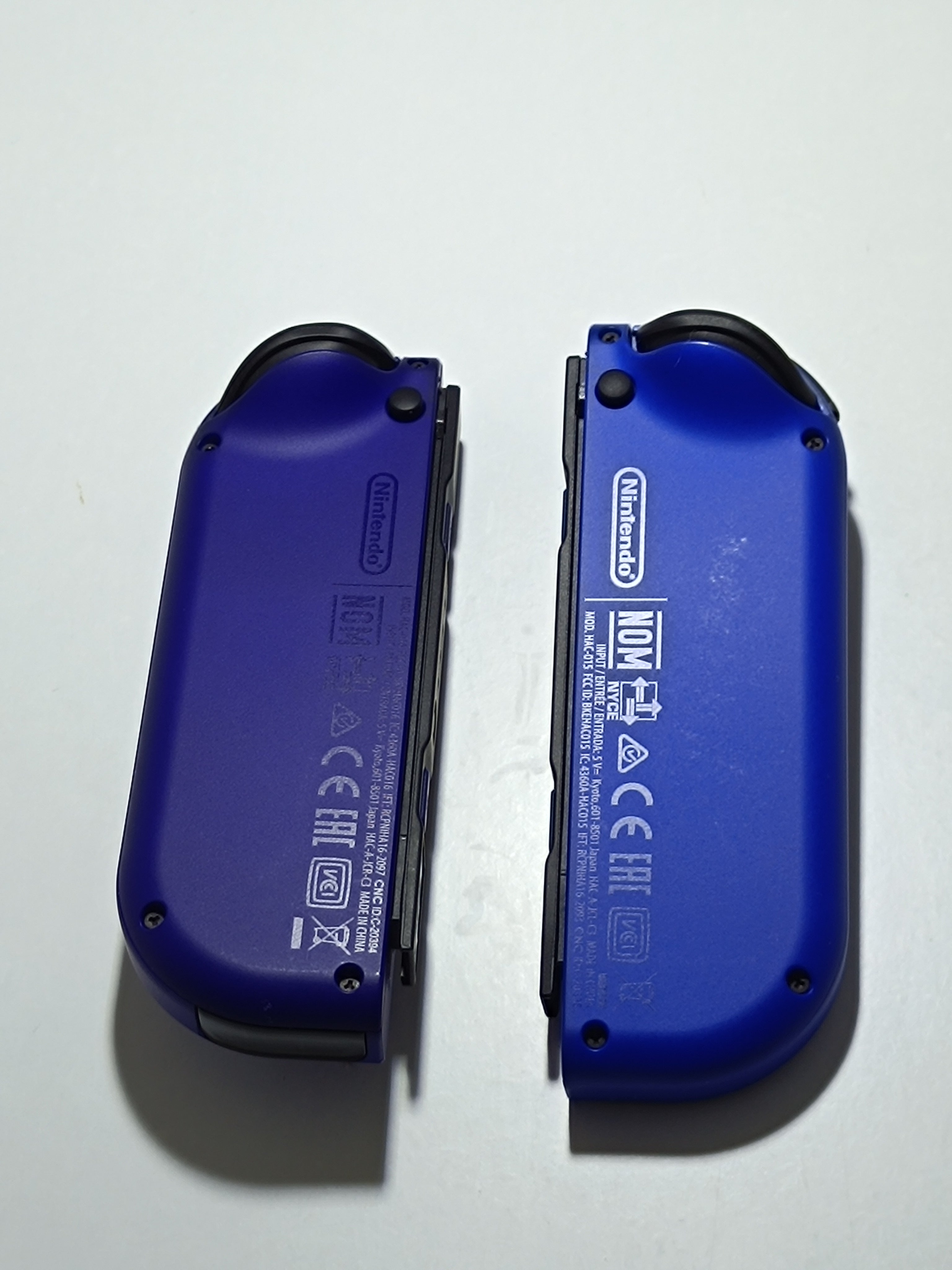 Nintendo Switch Joy-Con Paar - inkl. Verpackung [Zelda Skyward Sword Edition]