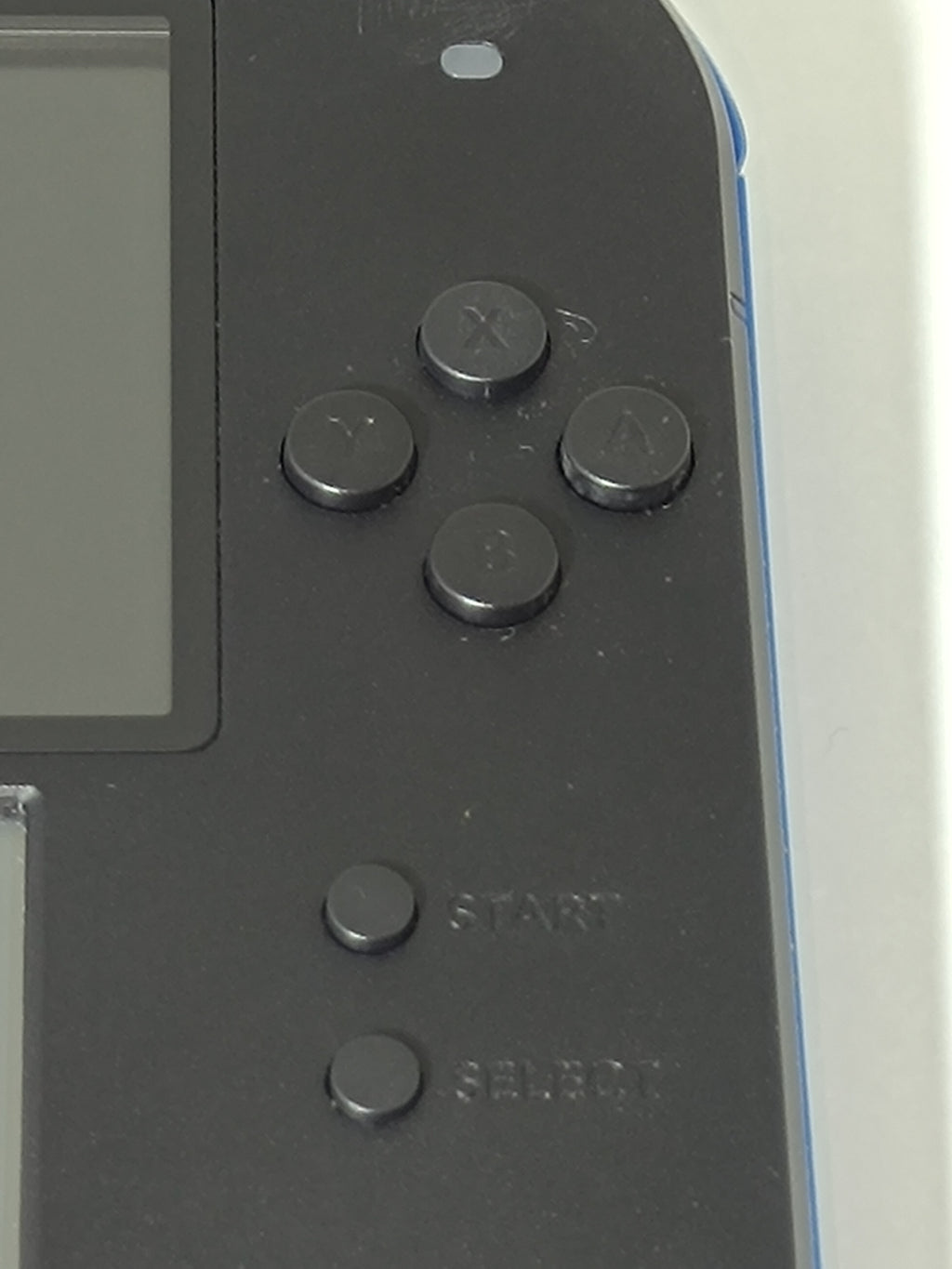 Nintendo 2DS Konsole - Blau / Schwarz