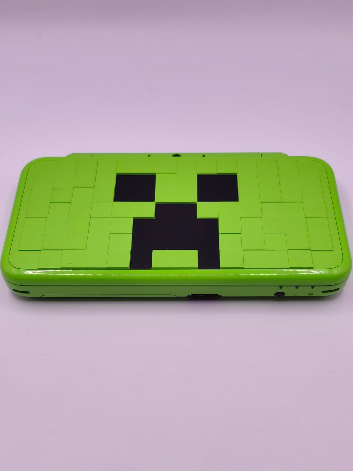 New Nintendo 2DS XL - Minecraft Edition