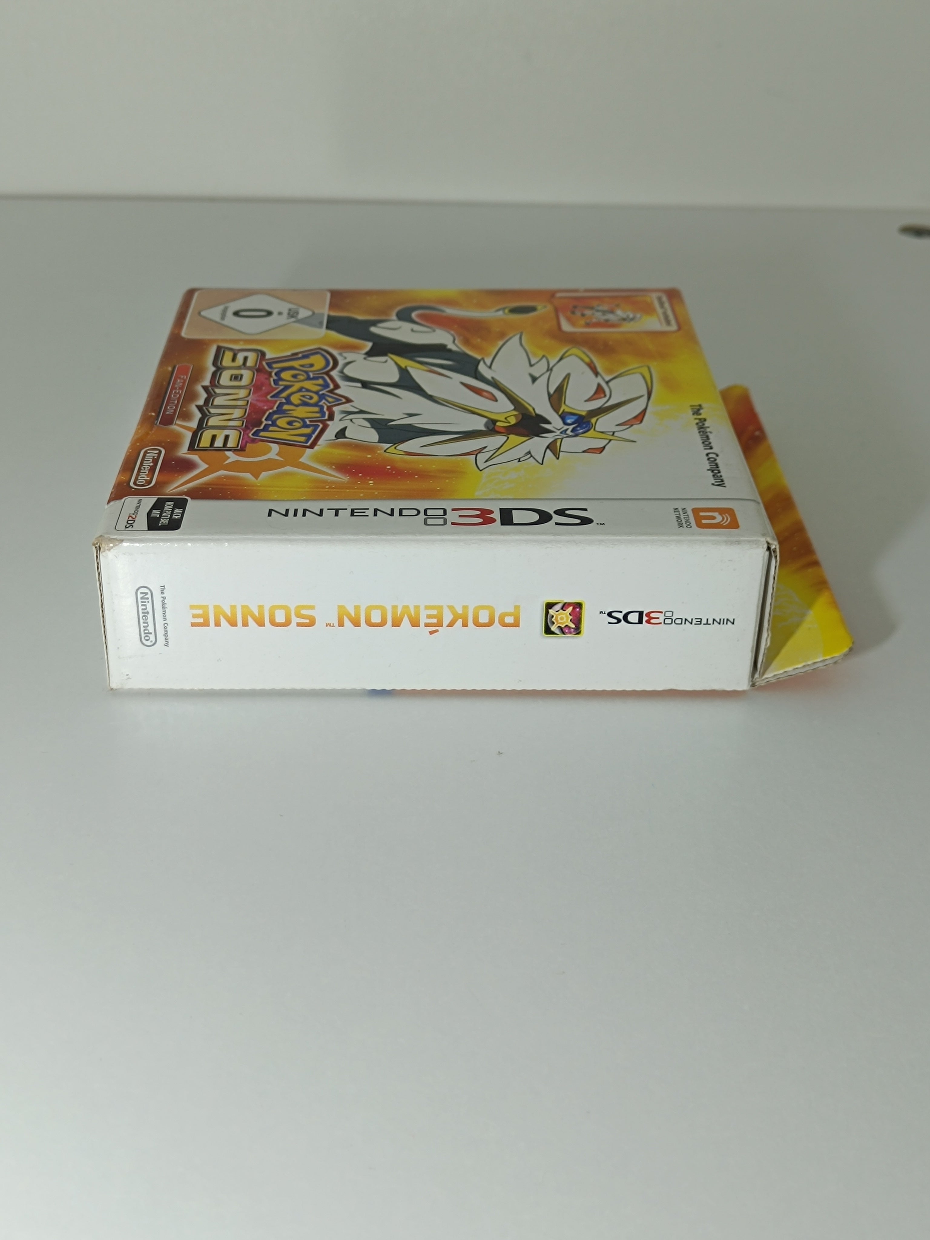 Pokemon Sonne Sealed + Karton & Steelbook
