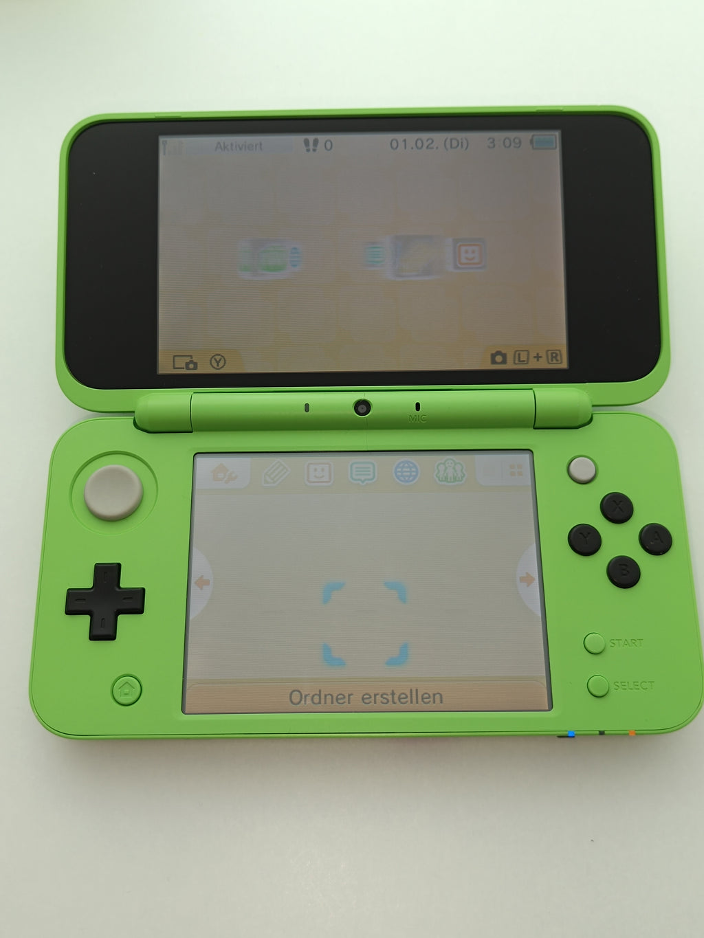 New Nintendo 2DS XL - Minecraft Edition