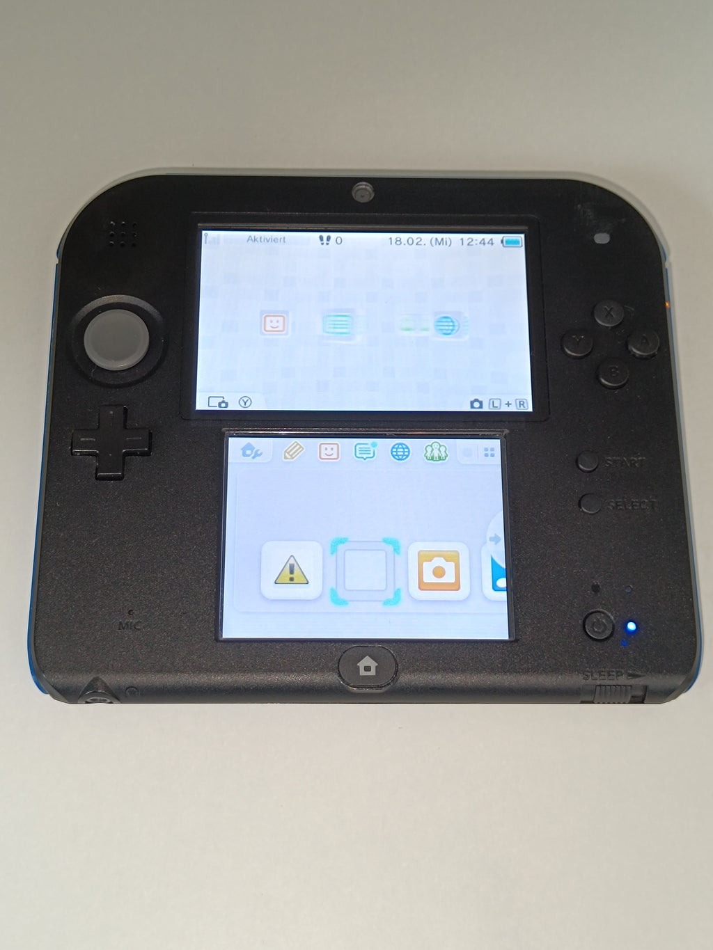 Nintendo 2DS Konsole - Blau / Schwarz
