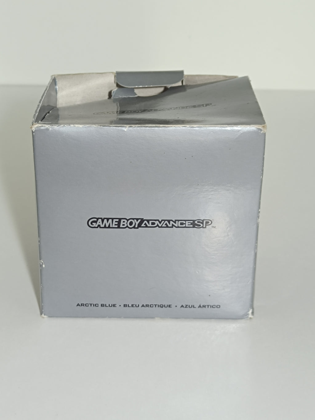 Game Boy Advance SP - Glacier Blue, inkl. Verpackung & Ladegerät