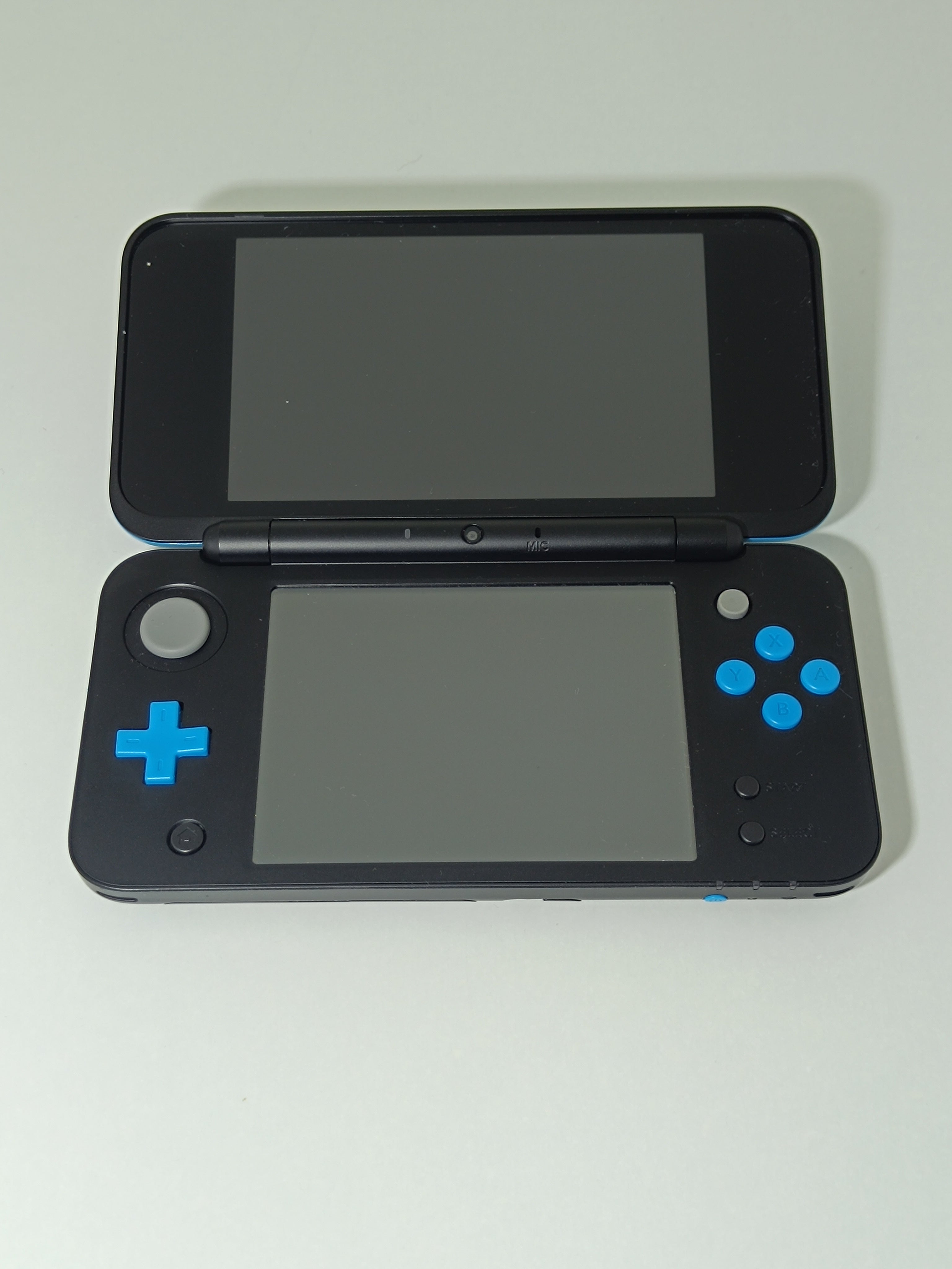 Nintendo 2DS XL - Schwarz / Blau