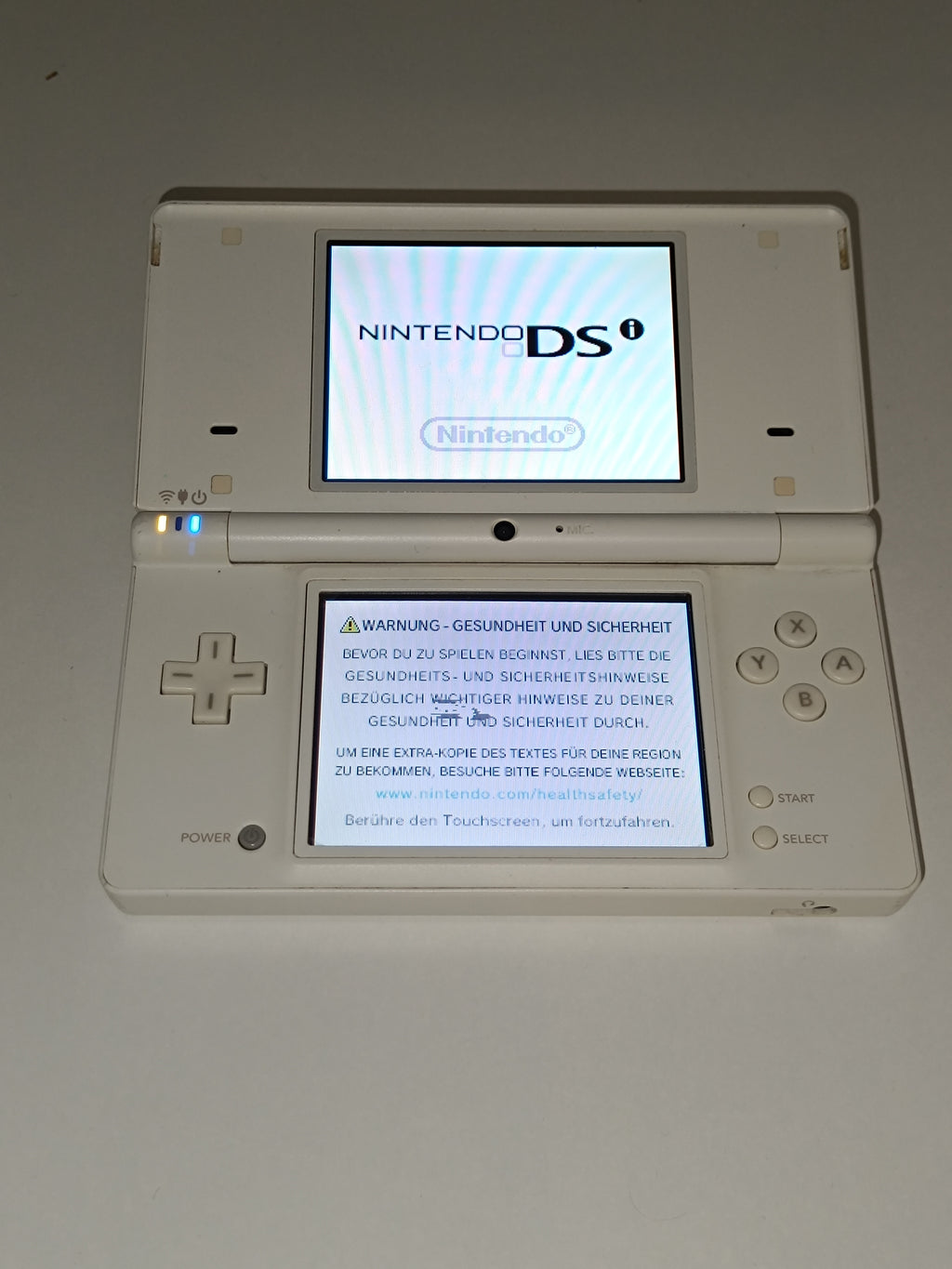 Nintendo DSi Konsole - Pokemon Reshiram Design